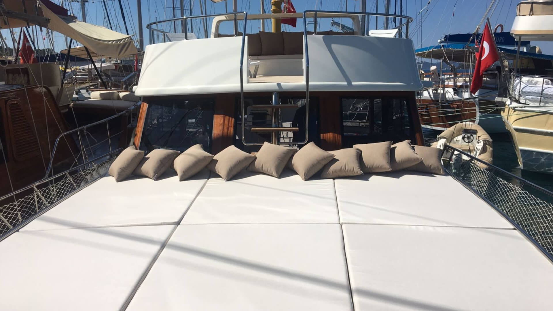 Göcek Standart Plus Gulet 3 Kabin 15 Metre