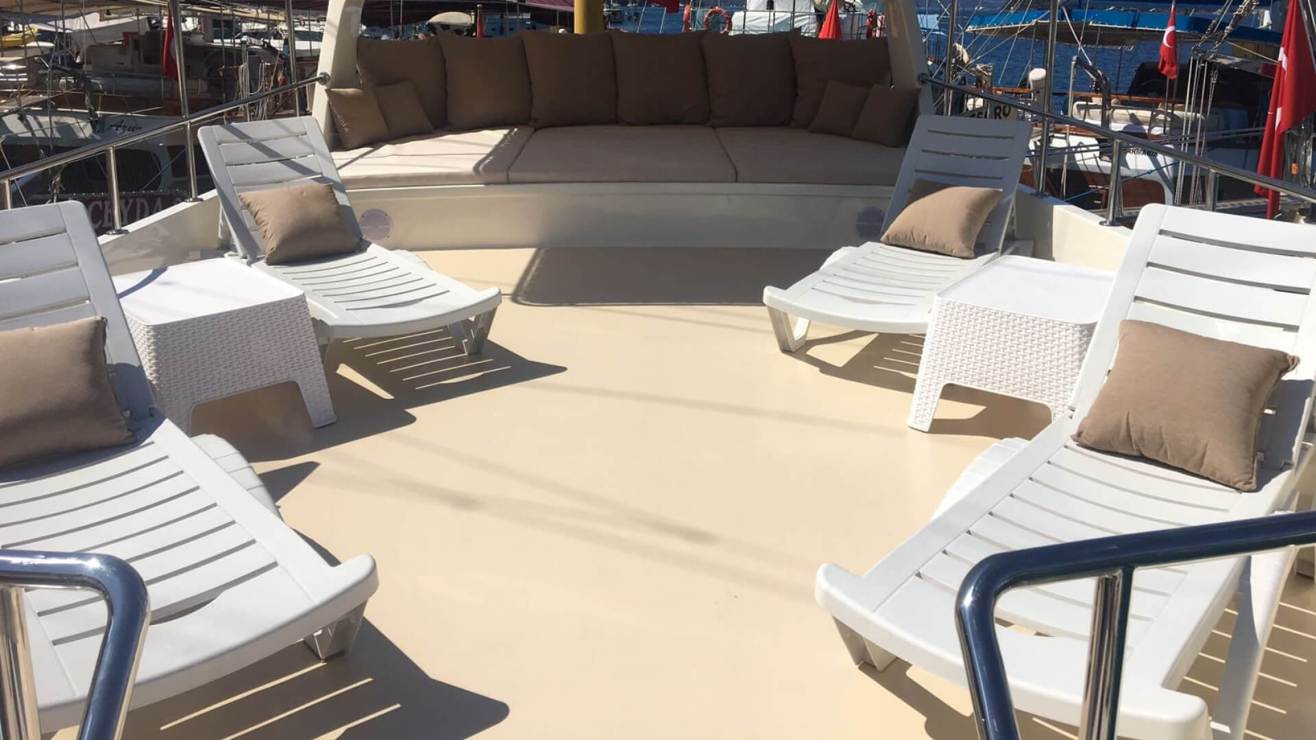 Göcek Standart Plus Gulet 3 Kabin 15 Metre