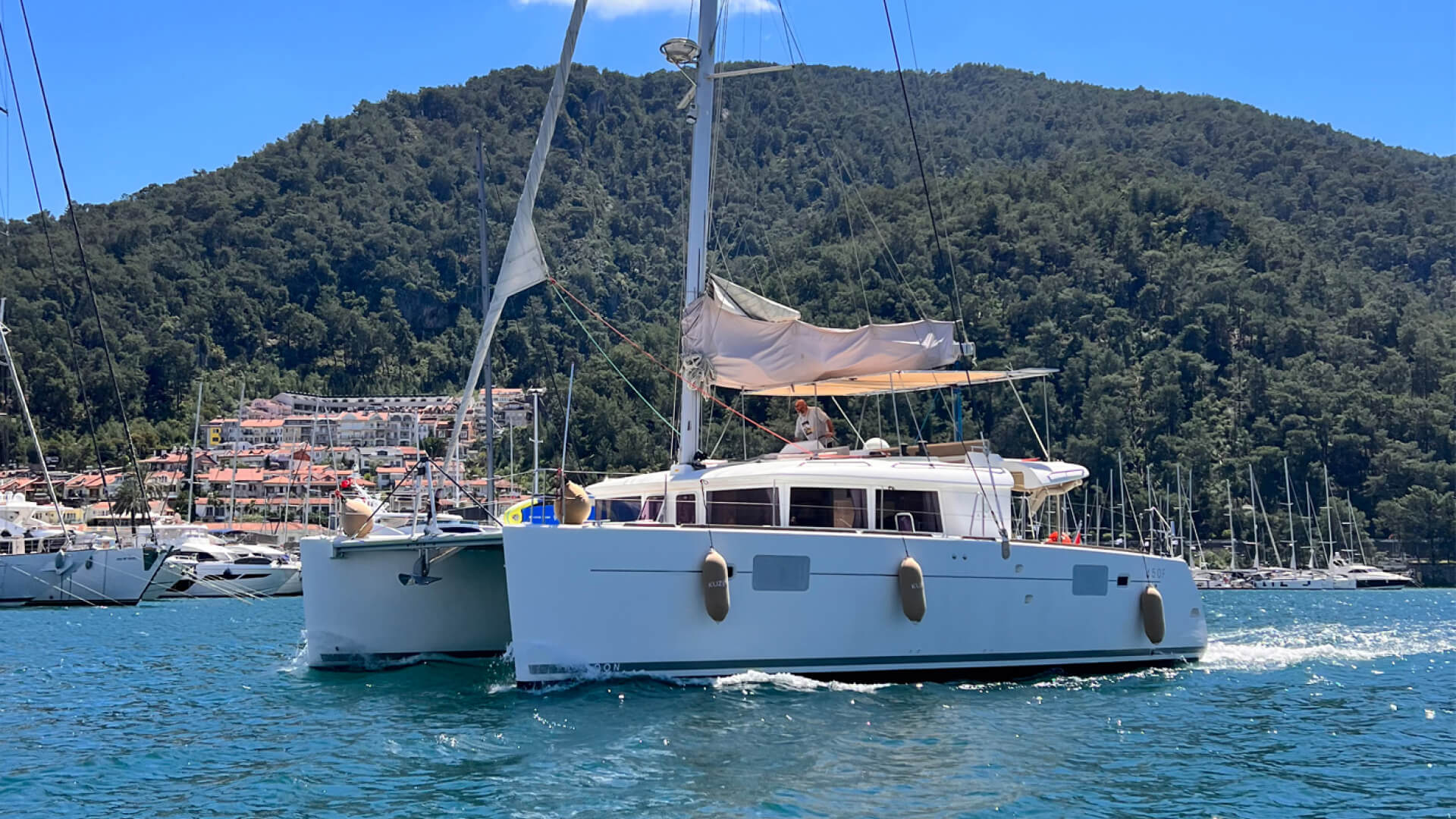 Lux Katamaran Tekne Turu 3 Kabin