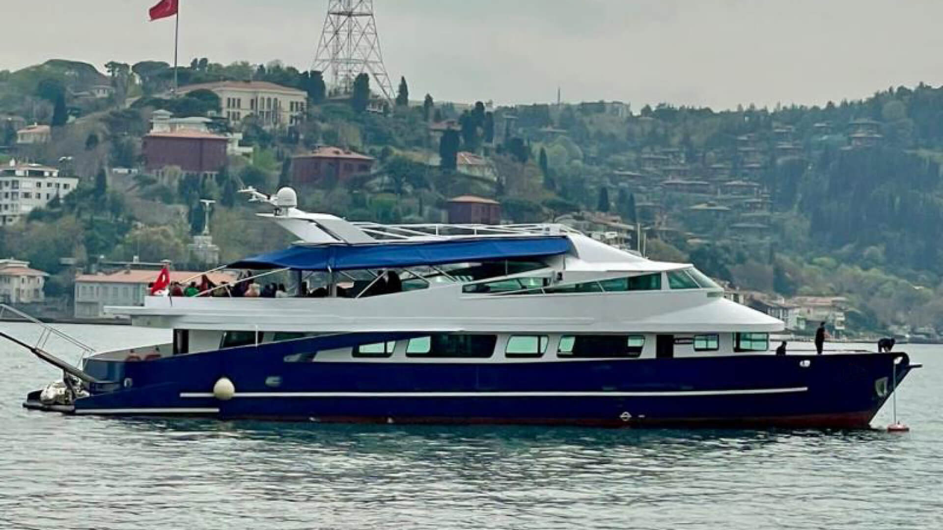 Saatlik Davet teknesi Kiralama 80 Kişilik 34 Metre