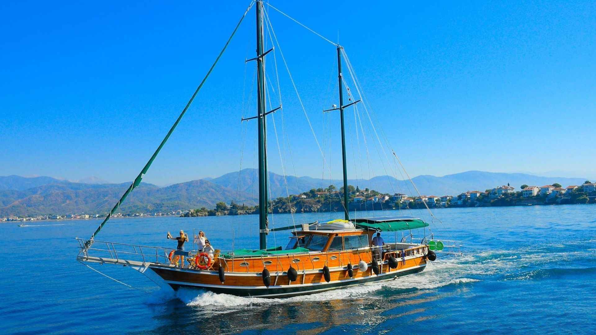 Ahşabın Zarafeti ve Denizin Huzurunu Bir Araya Getiren Özel Bir Deneyim