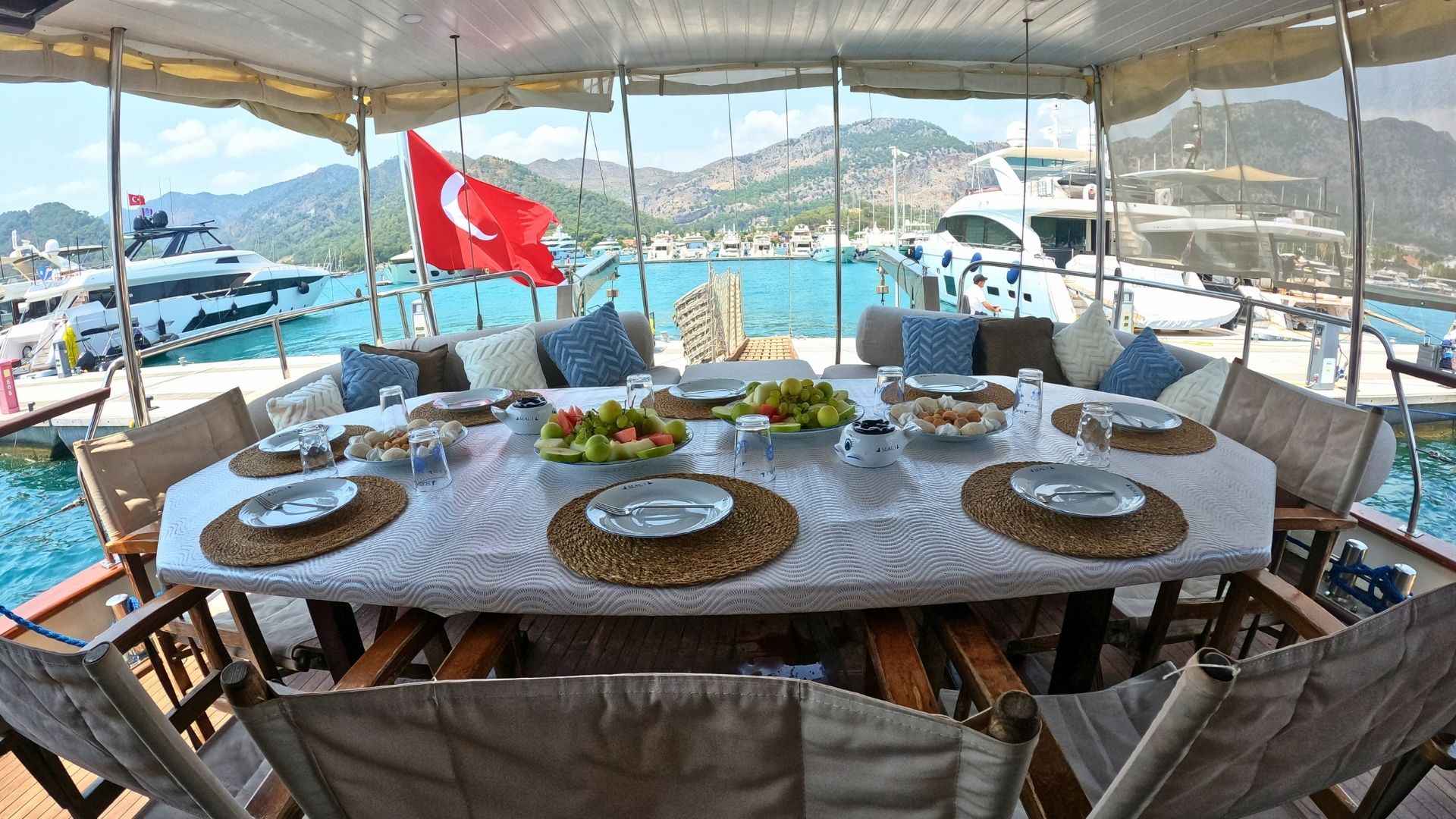 Göcek Lux Gulet 6 Kabin 23 Metre Mavi Yolculuk Tatili