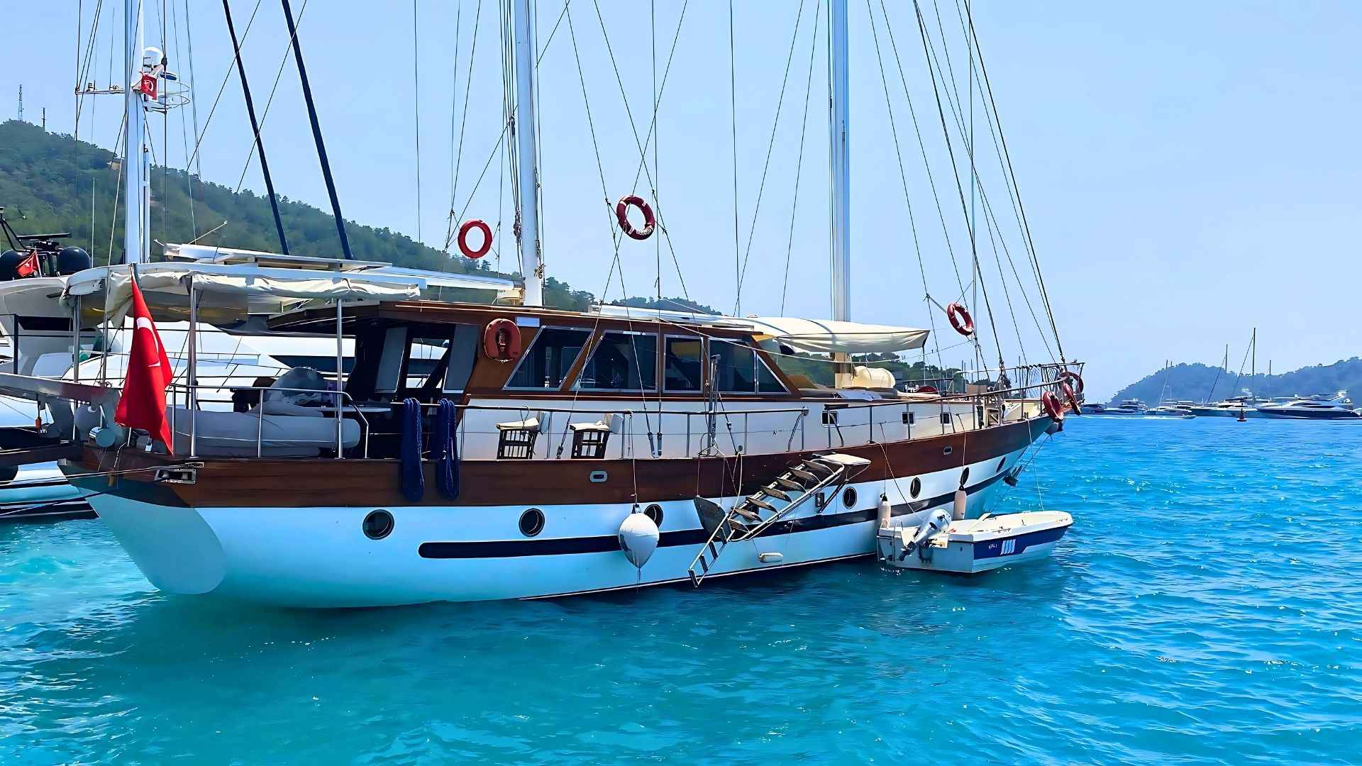 Göcek Lux Gulet 6 Kabin 23 Metre Mavi Yolculuk Tatili