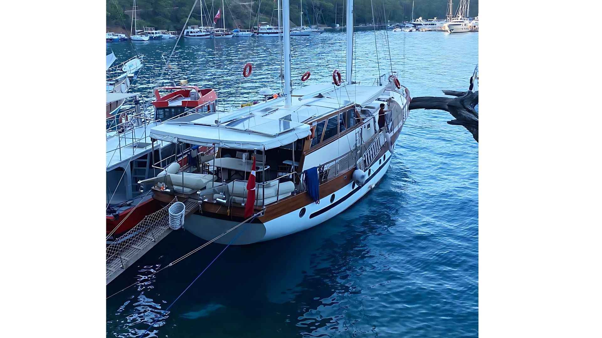 Göcek Lux Gulet 6 Kabin 23 Metre Mavi Yolculuk Tatili