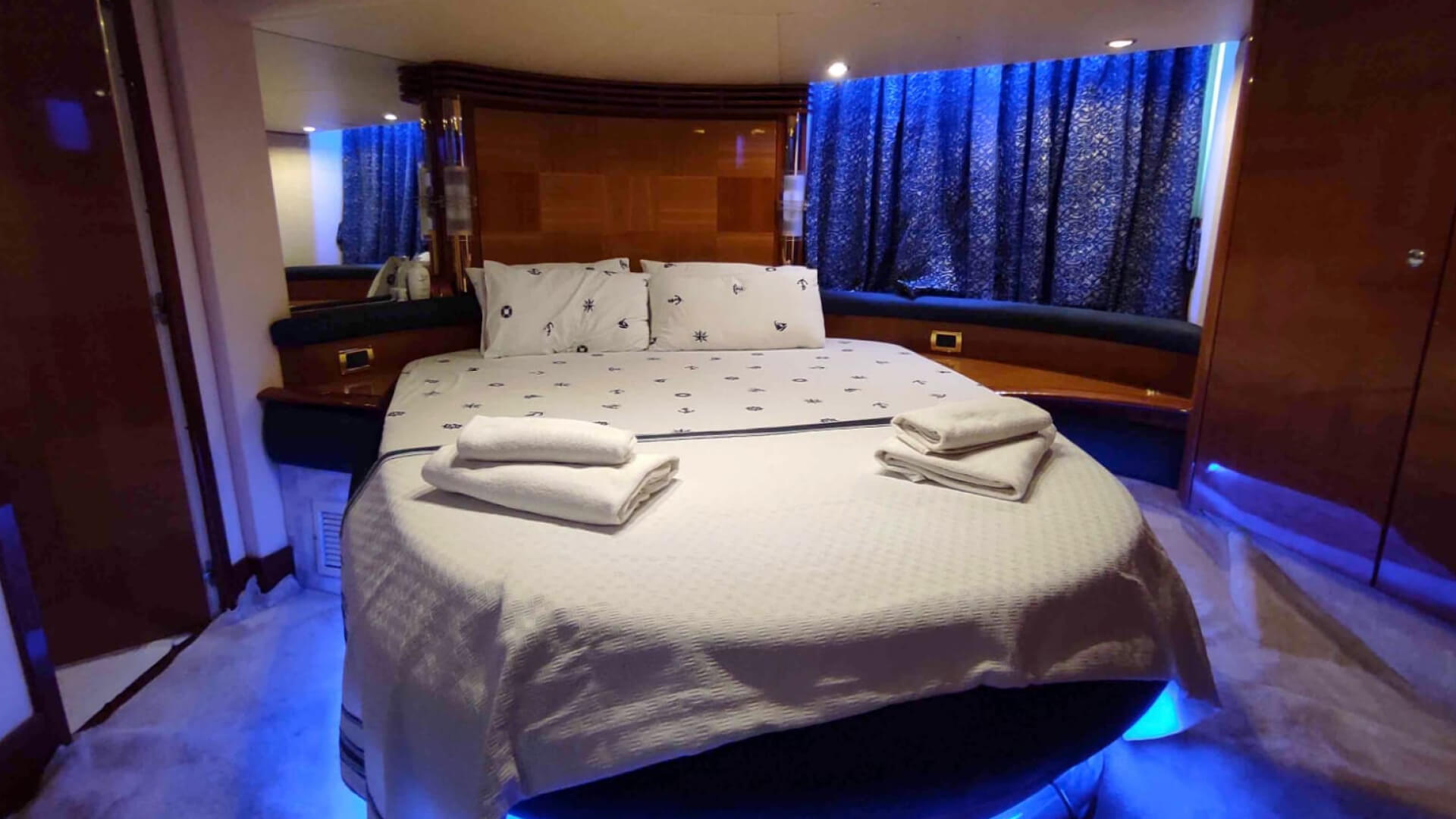 Bodrum Delux Motoryat Azimut 55 - 3 Kabin 17 Metre