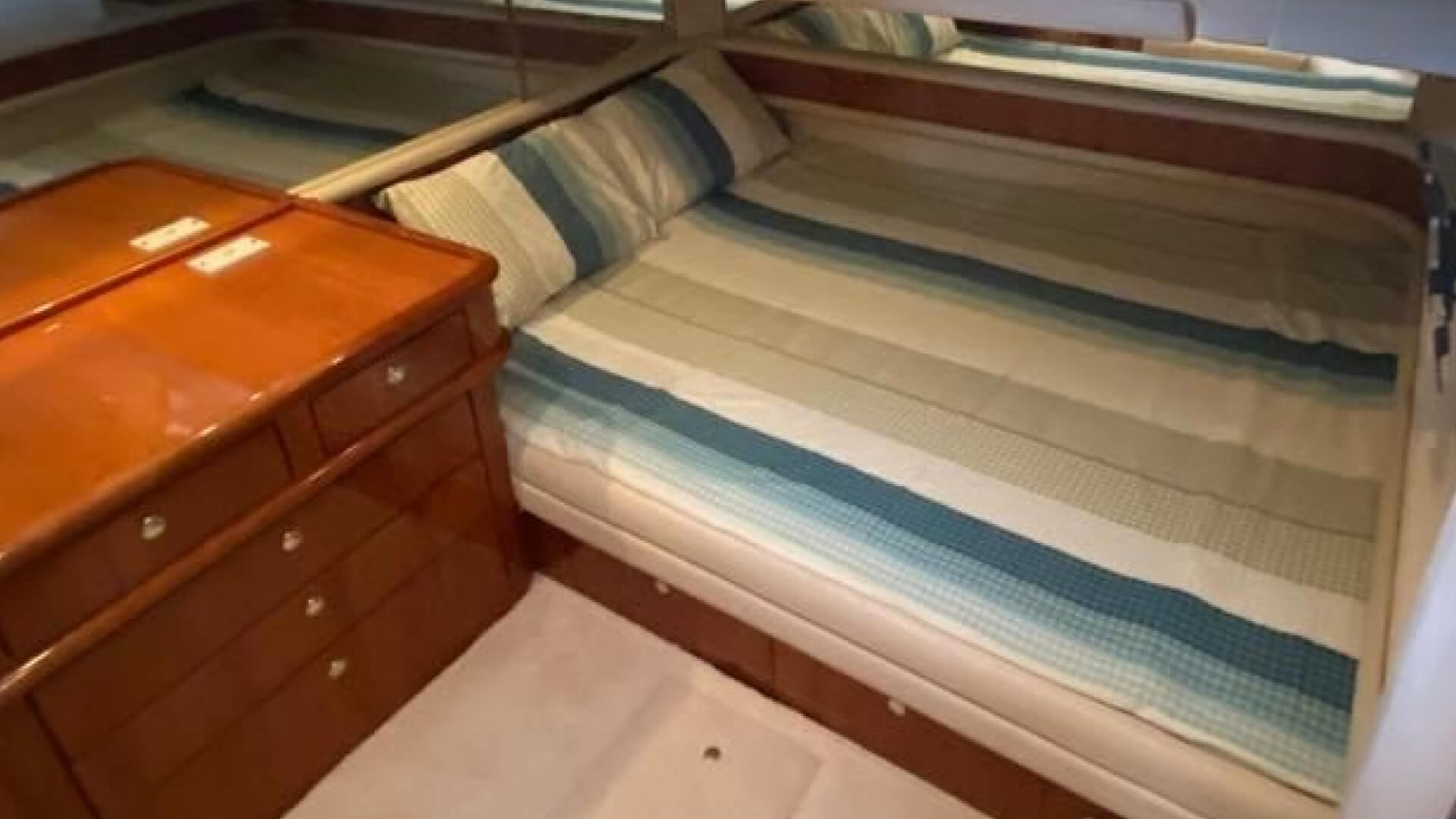 Bodrum Lux Motoryat Sea Ray 560 - 3 Kabin 18 Metre
