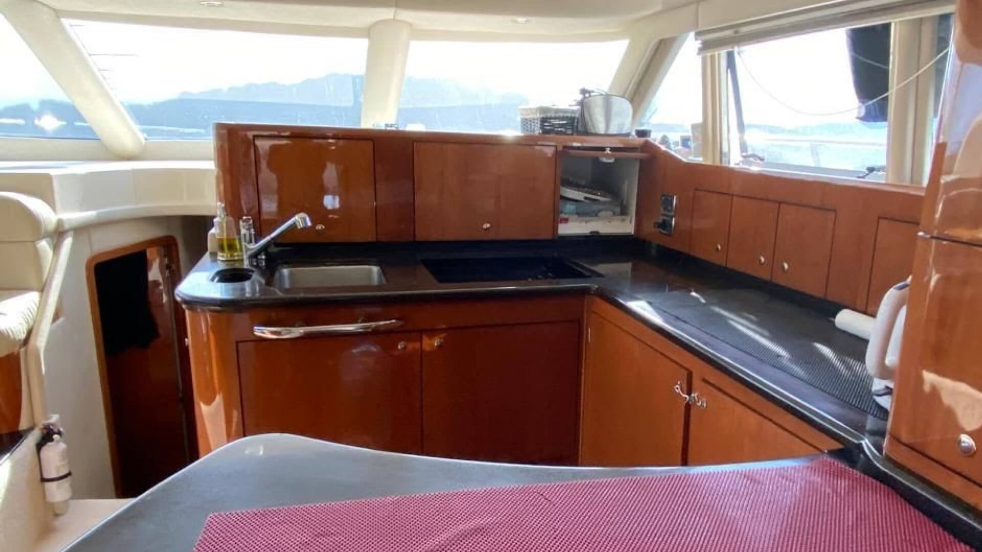 Bodrum Lux Motoryat Sea Ray 560 - 3 Kabin 18 Metre