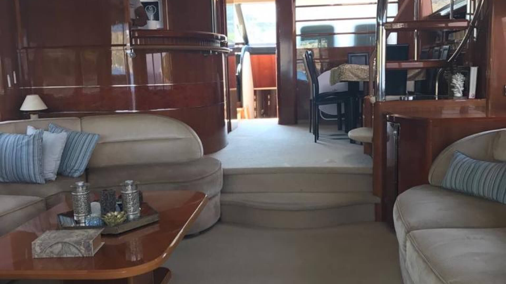 Bodrum Lux Motoryat Princess 75 - 4 Kabin 23 Metre