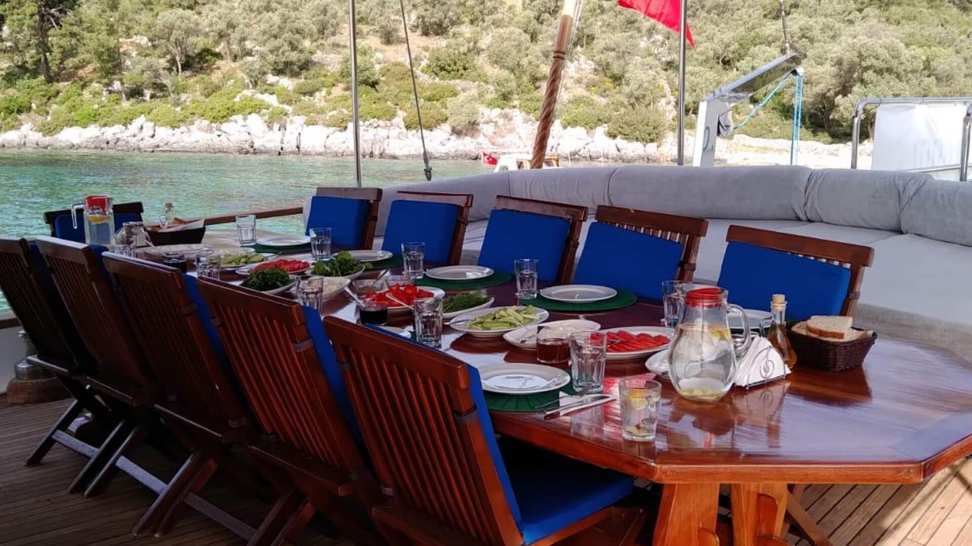 Mavi Yolculuk Lux Gulet 8 Kabin 27 Metre
