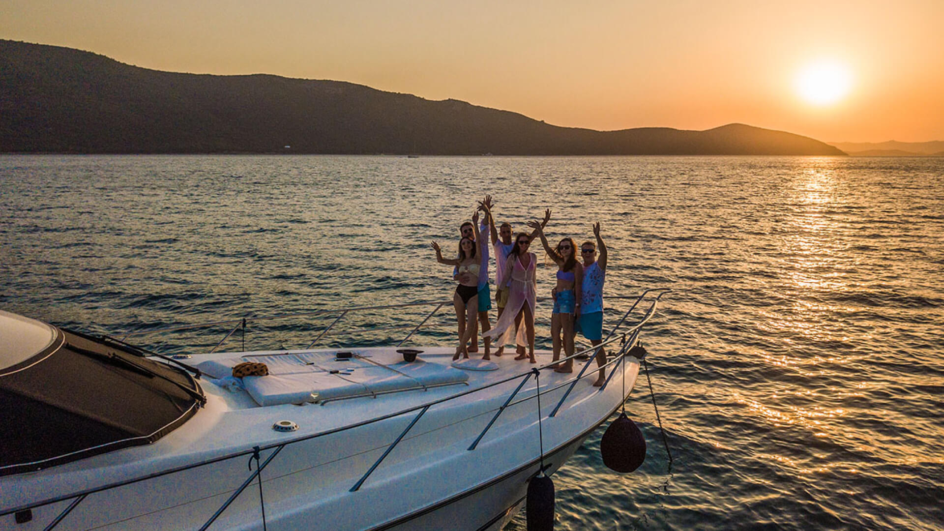 Bodrum Delux Motoryat Sunseeker Manhattan 62 F - 3 Kabin 17 Metre
