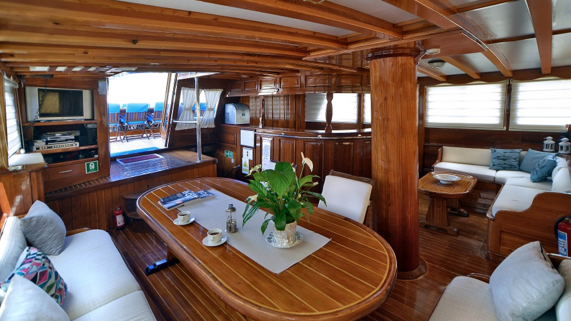 Bodrum Delux Gulet 12 Kişi 30 Metre
