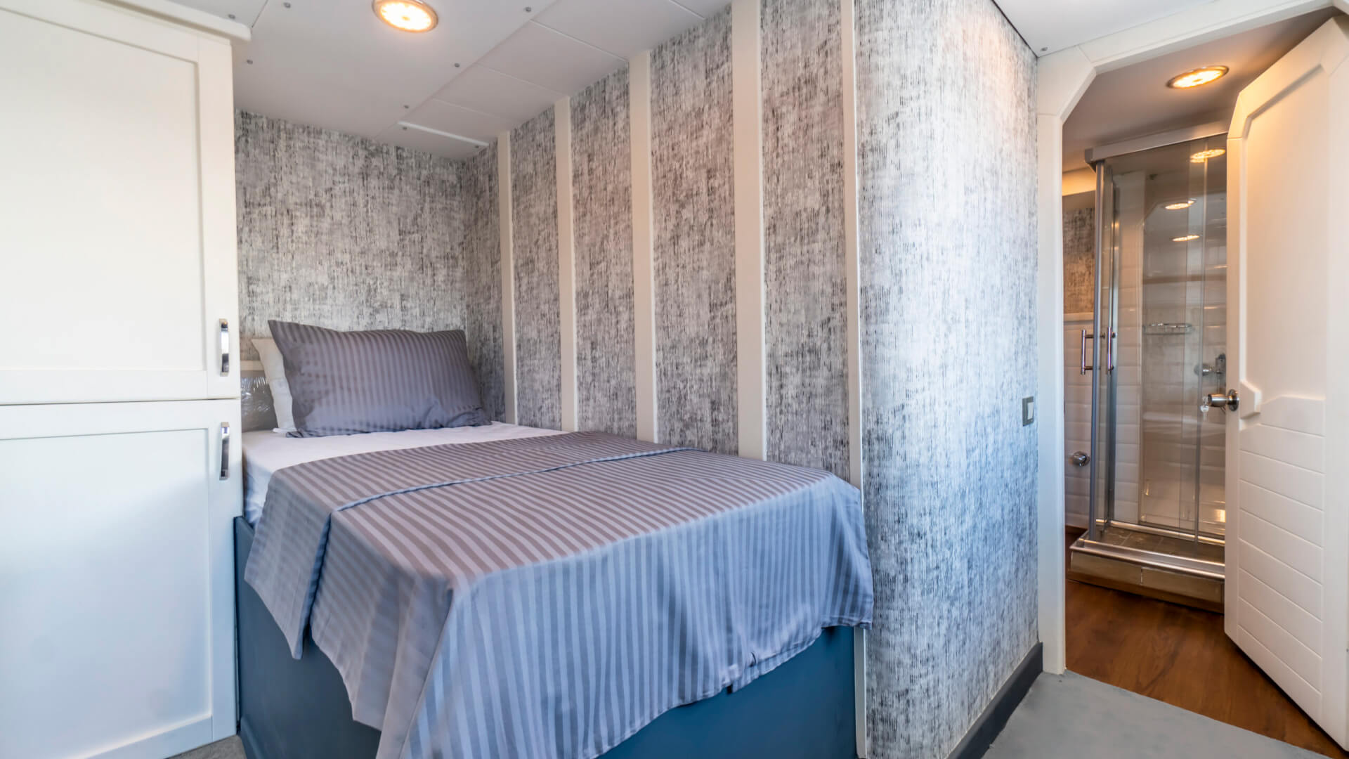 Ultra Lux Süperyat 6 Kabin 42 Metre