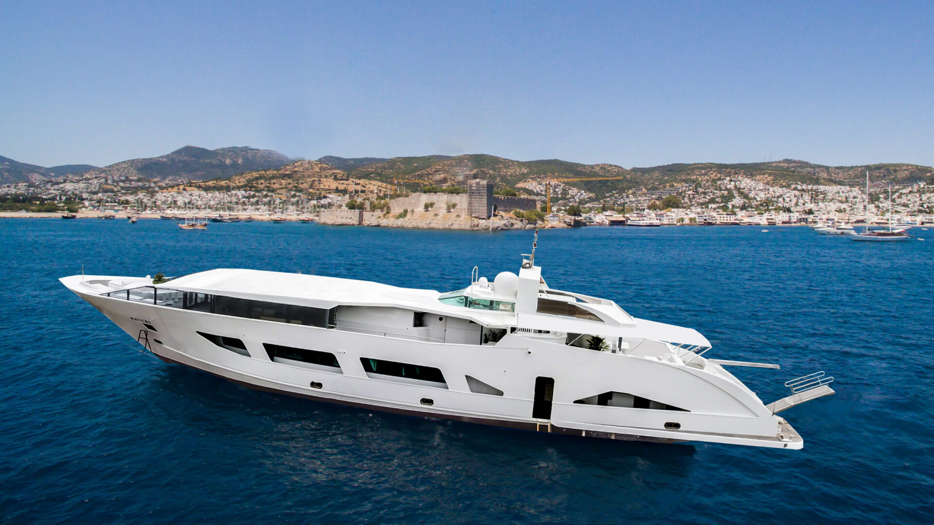 Ultra Lux Süperyat 6 Kabin 42 Metre