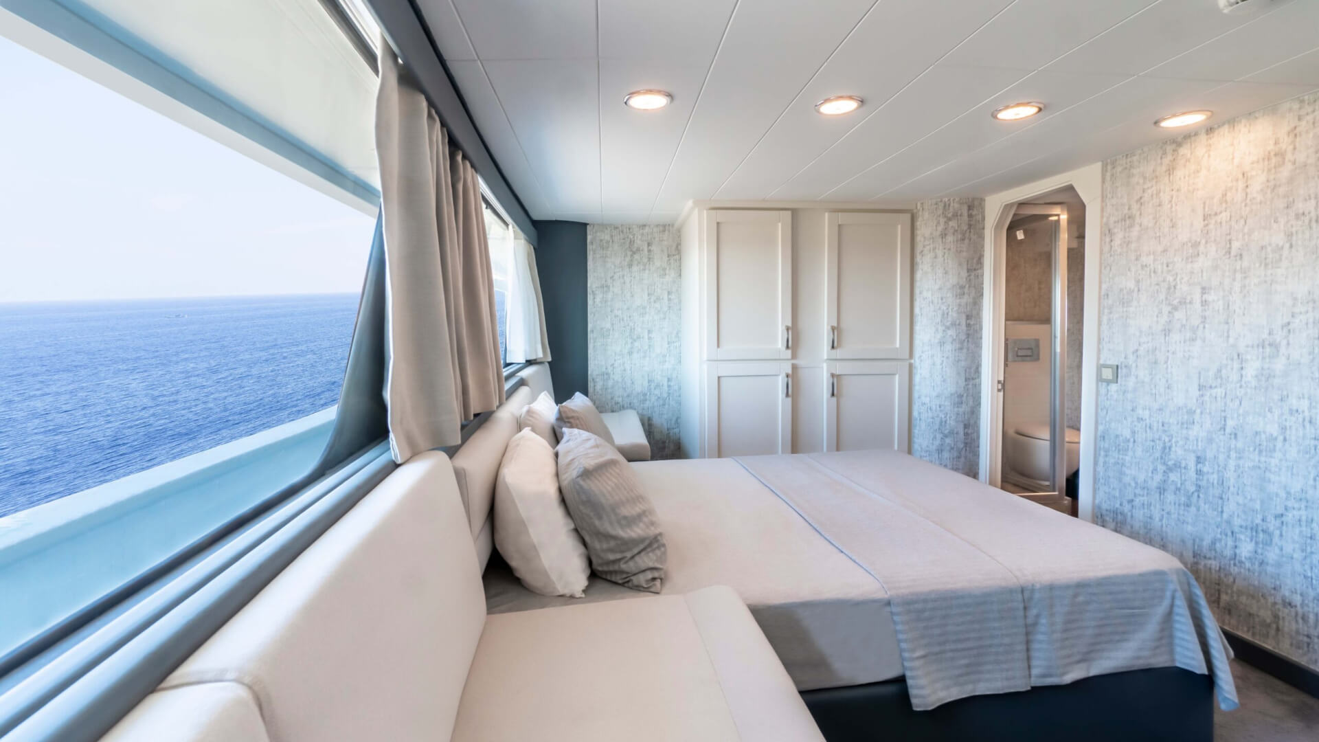 Ultra Lux Süperyat 6 Kabin 42 Metre