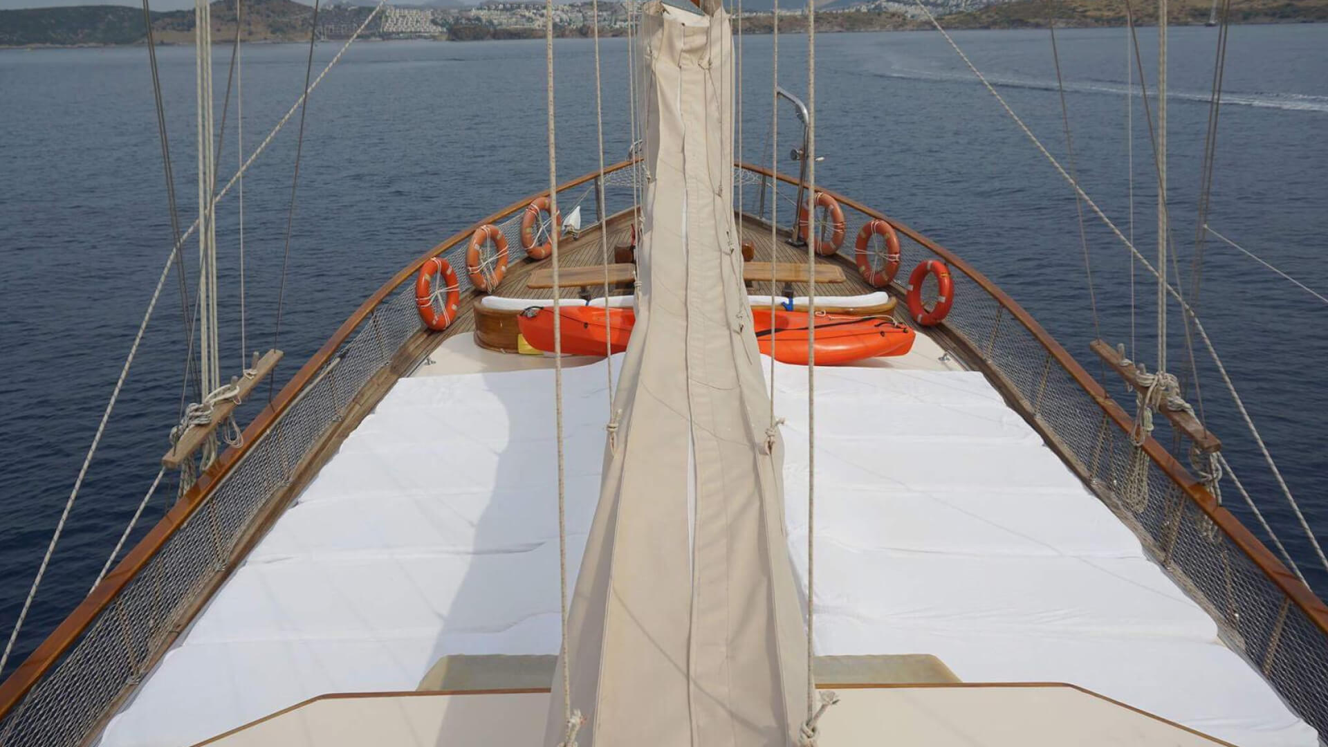 Bodrum Mavi Tur Gulet Kiralama 6 Kabin 12 Kişi