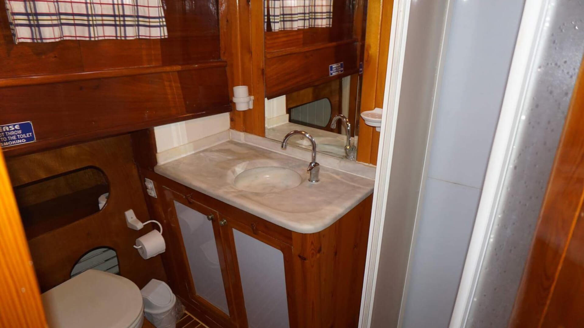 Bodrum Mavi Tur Gulet Kiralama 6 Kabin 12 Kişi