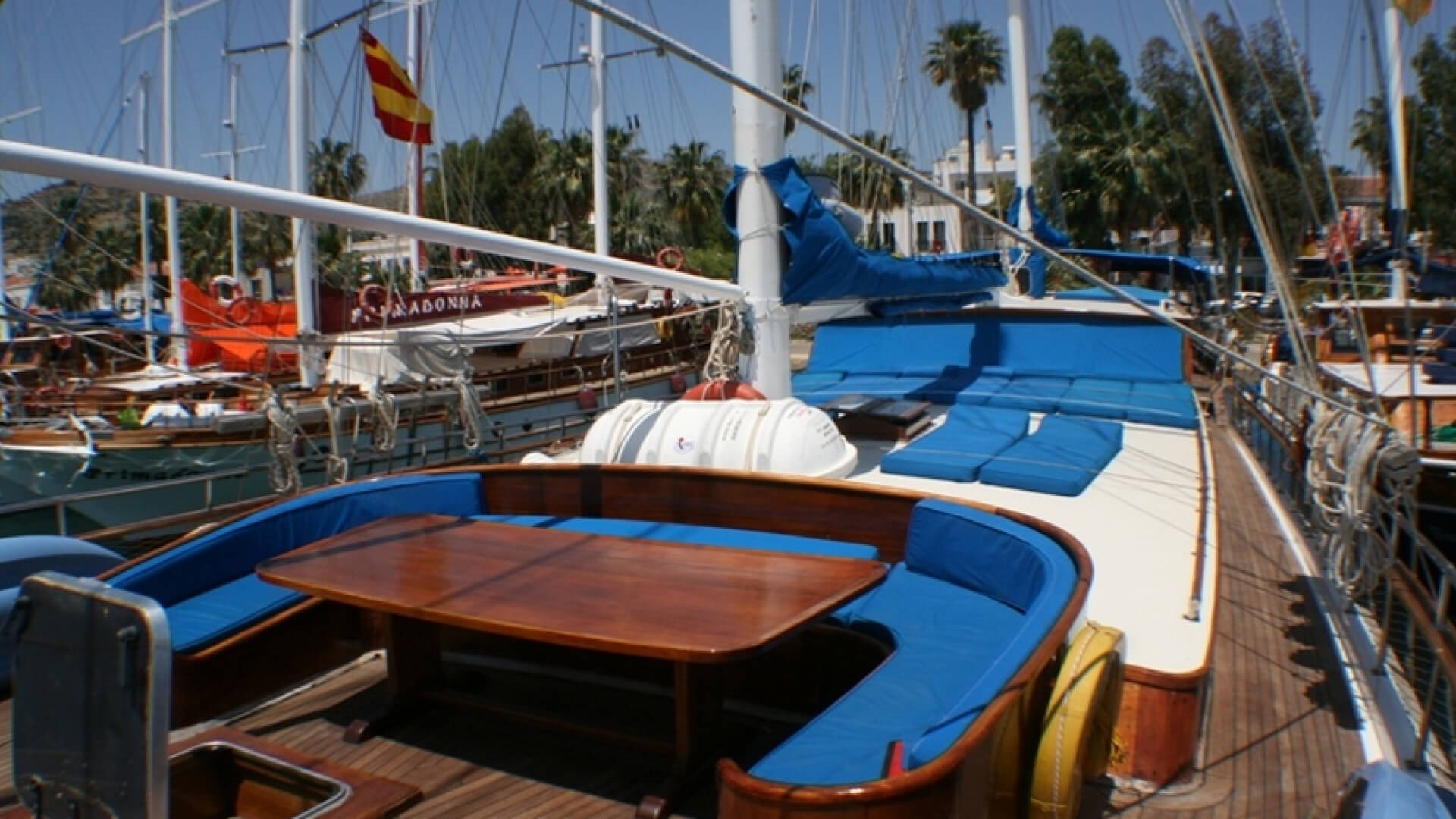 Bodrum Mavi Tur Lux Gulet Kiralama 8 Kabin 27 Metre