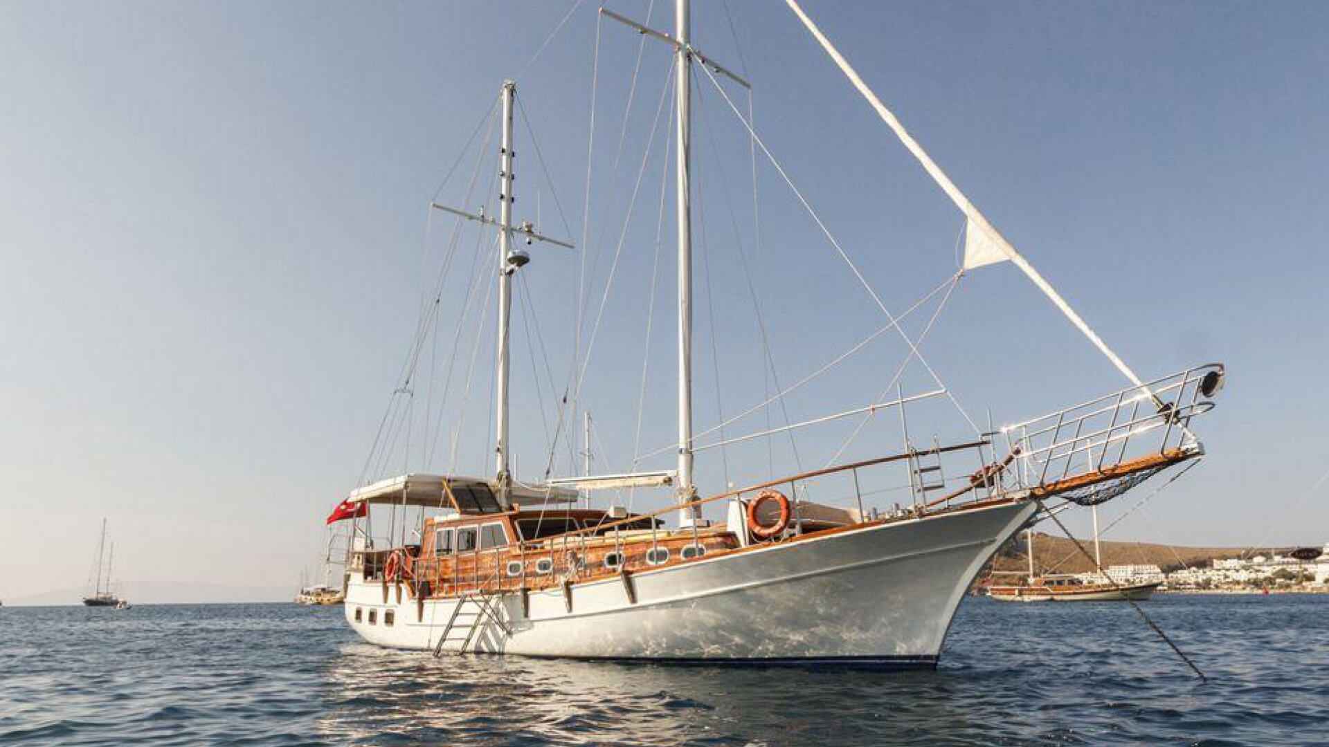Bodrum Mavi Yolculuk Tekne Tatili 4 Kabin 18 Metre