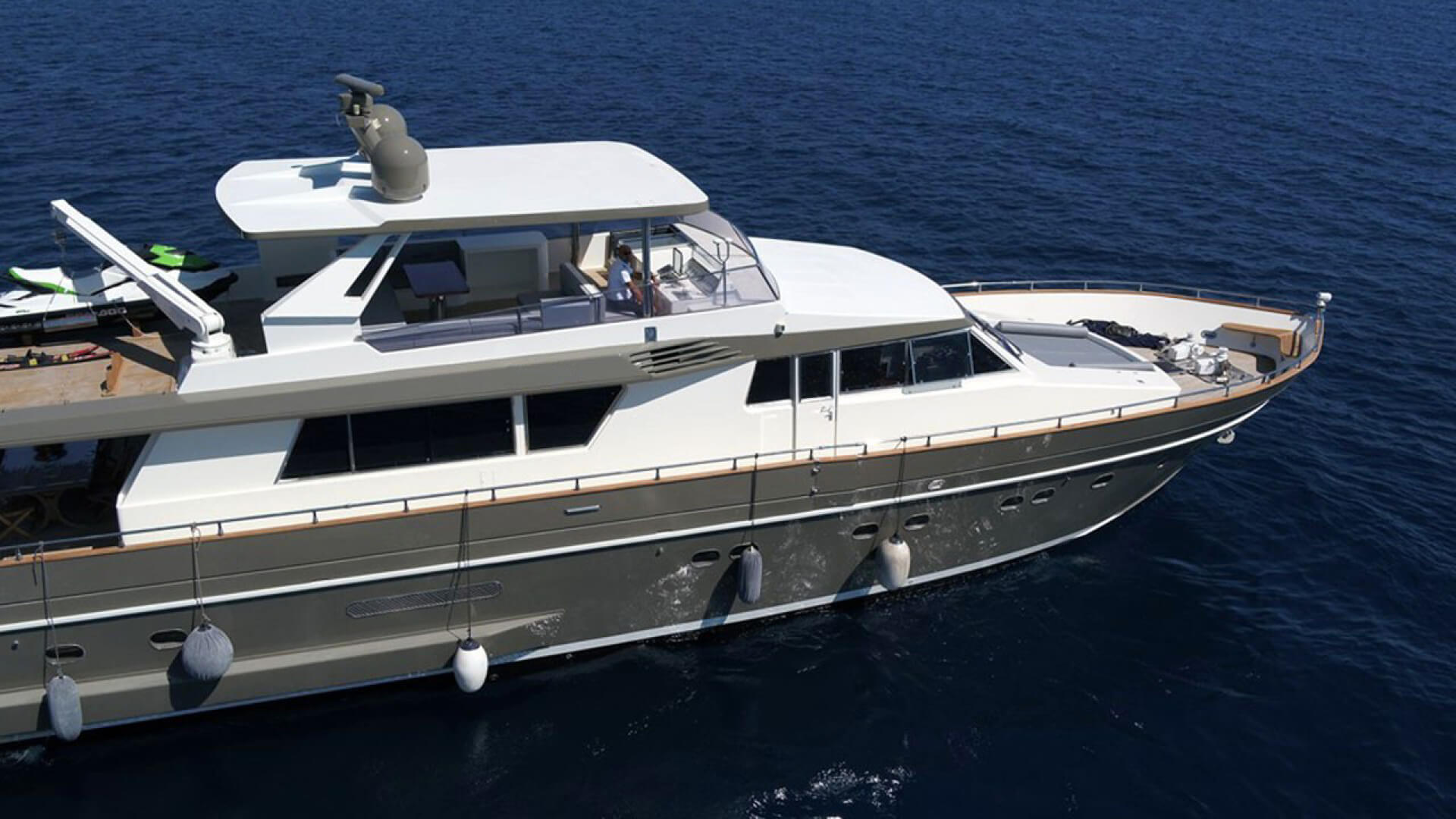 Delux Motoryat Turu 4 Kabin  26 Metre