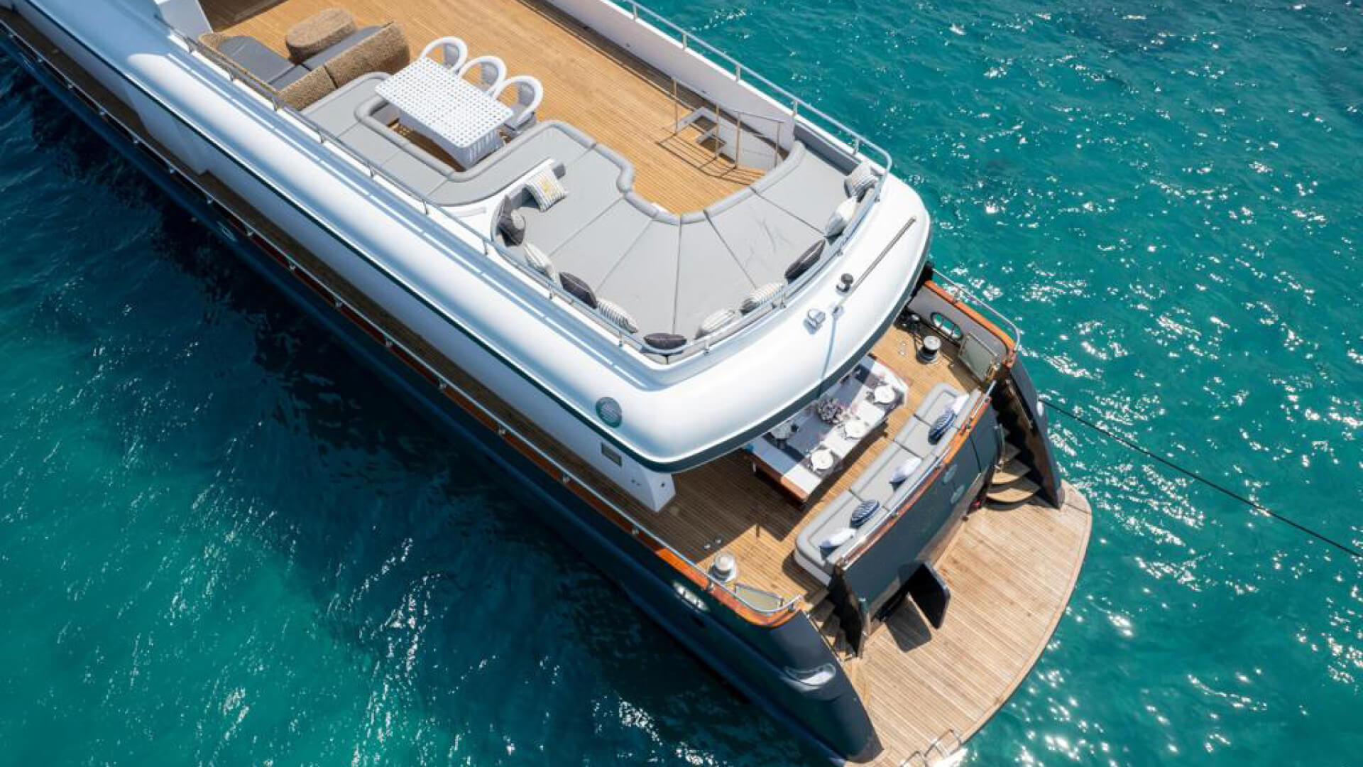 Exclusive Motoryat Kiralama 5 Kabin 50 Metre 