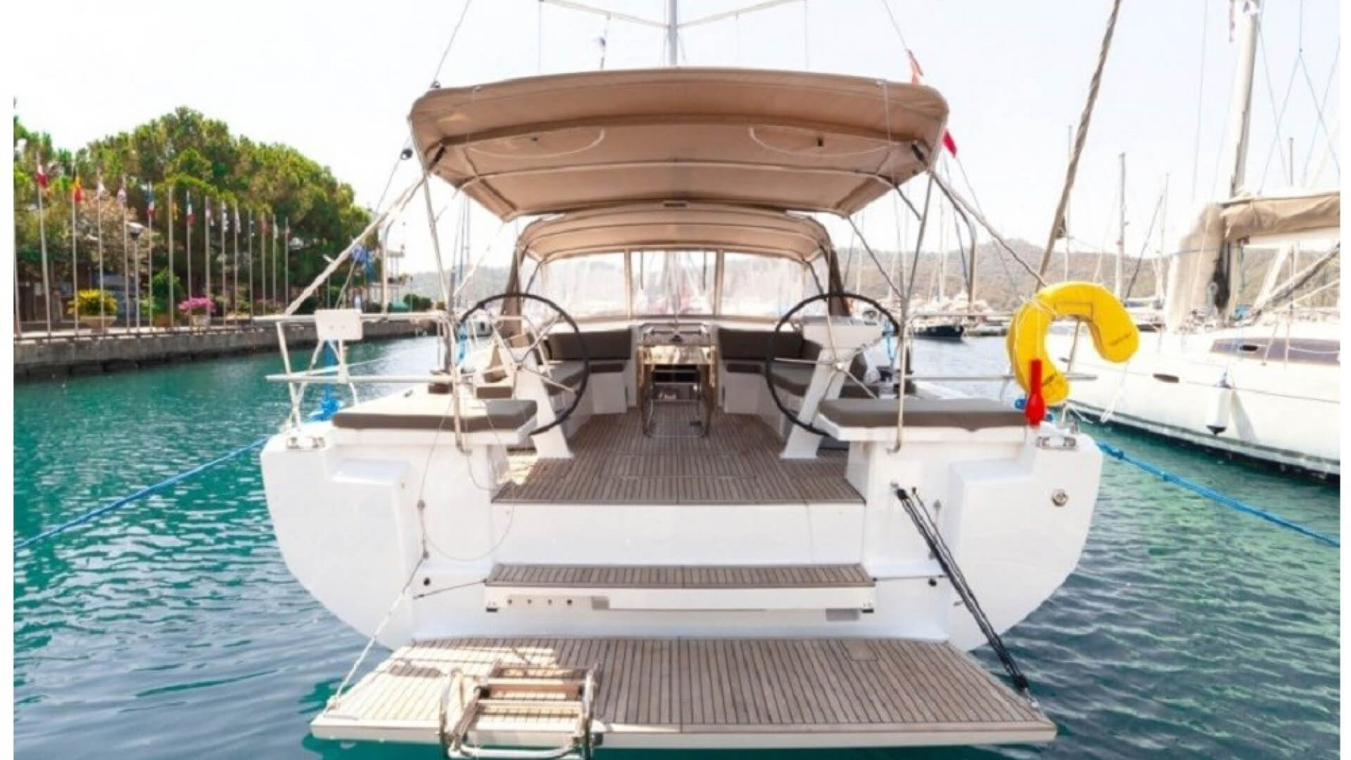 Beneteau Oceanis 46.1 Yelkenli Kiralama 4 Kabin 14 Metre 
