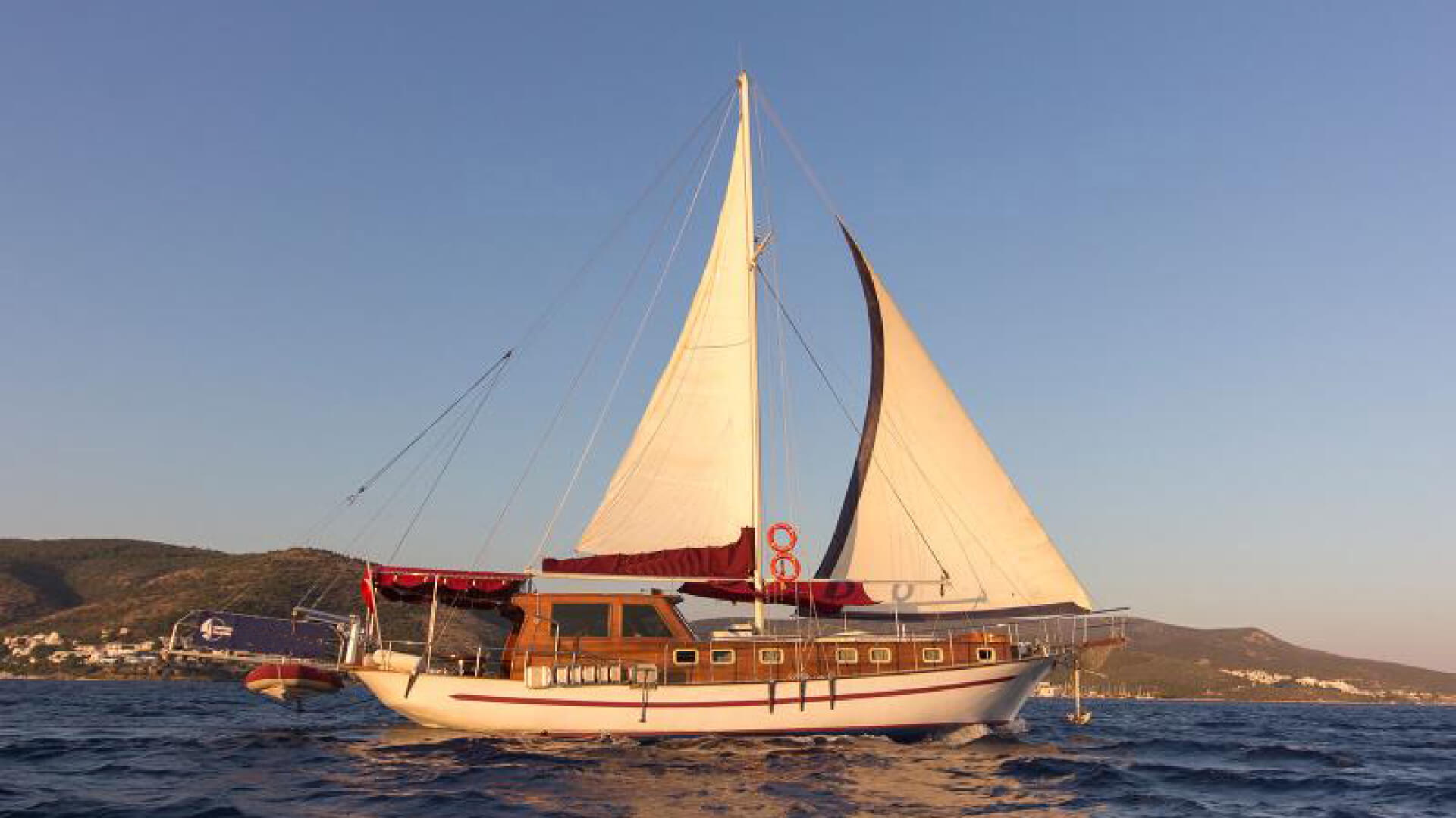 Gulet Kiralama Bodrum 3 Kabin 17 Metre
