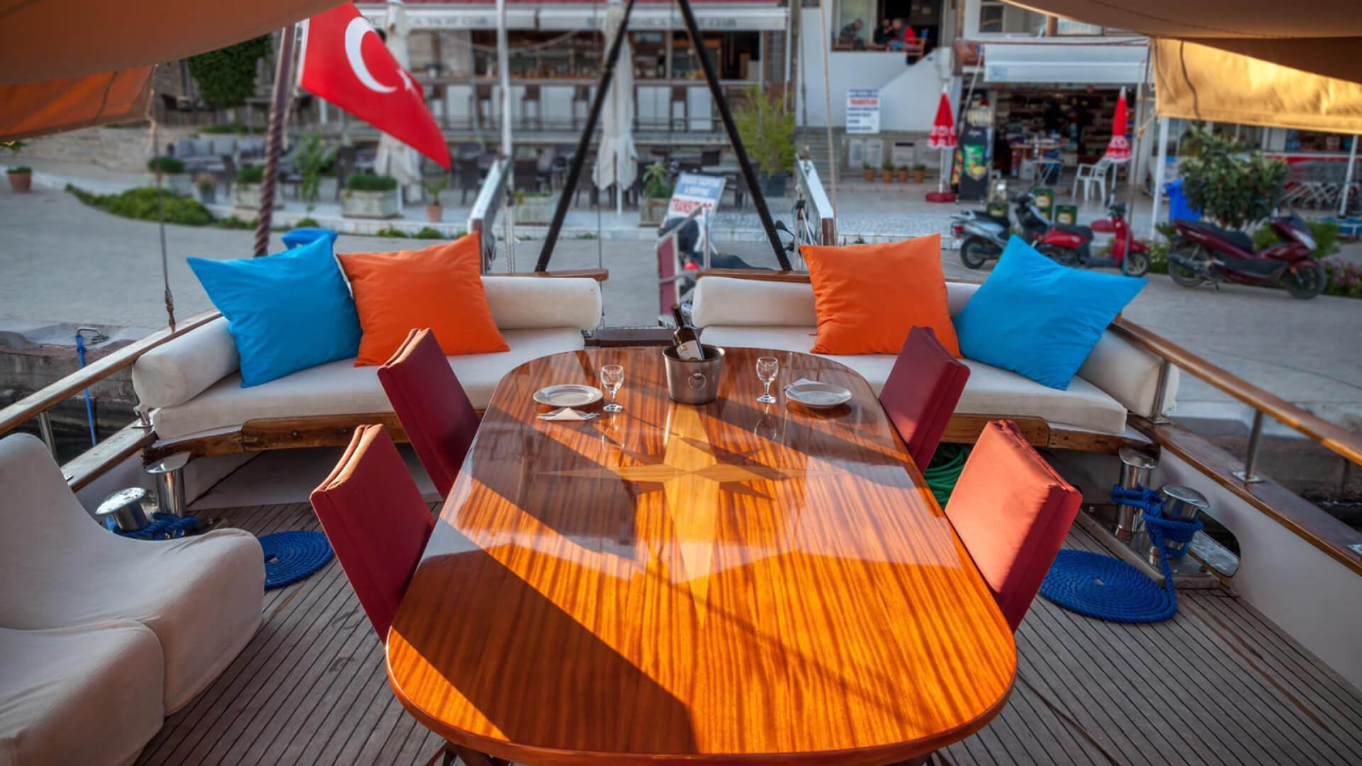 Bozburun Lux Gulet 6 Kabin 22 Metre