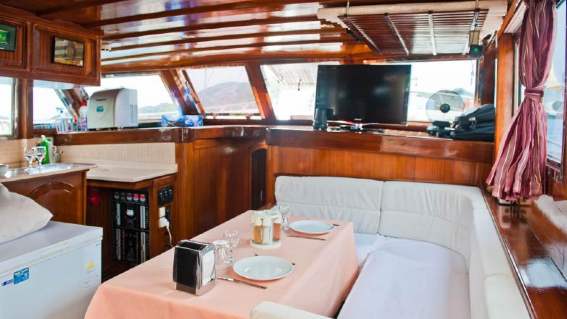 Bozburun Lux Gulet 5 Kabin 23 Metre