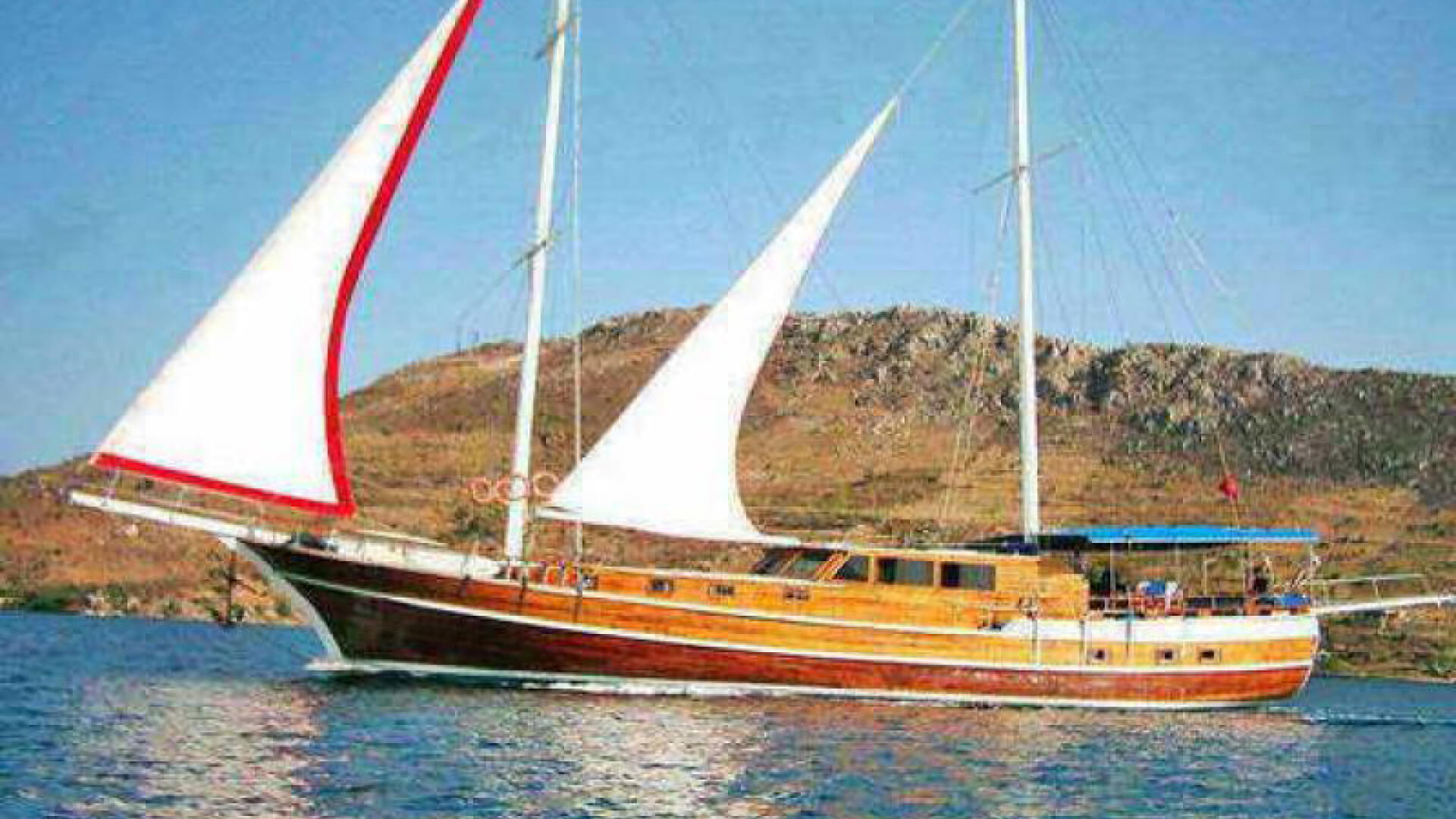 Mavi Tur Mavi Yolculuk Tatili Kiralık Lux Gulet 6 Kabin 26 Metre