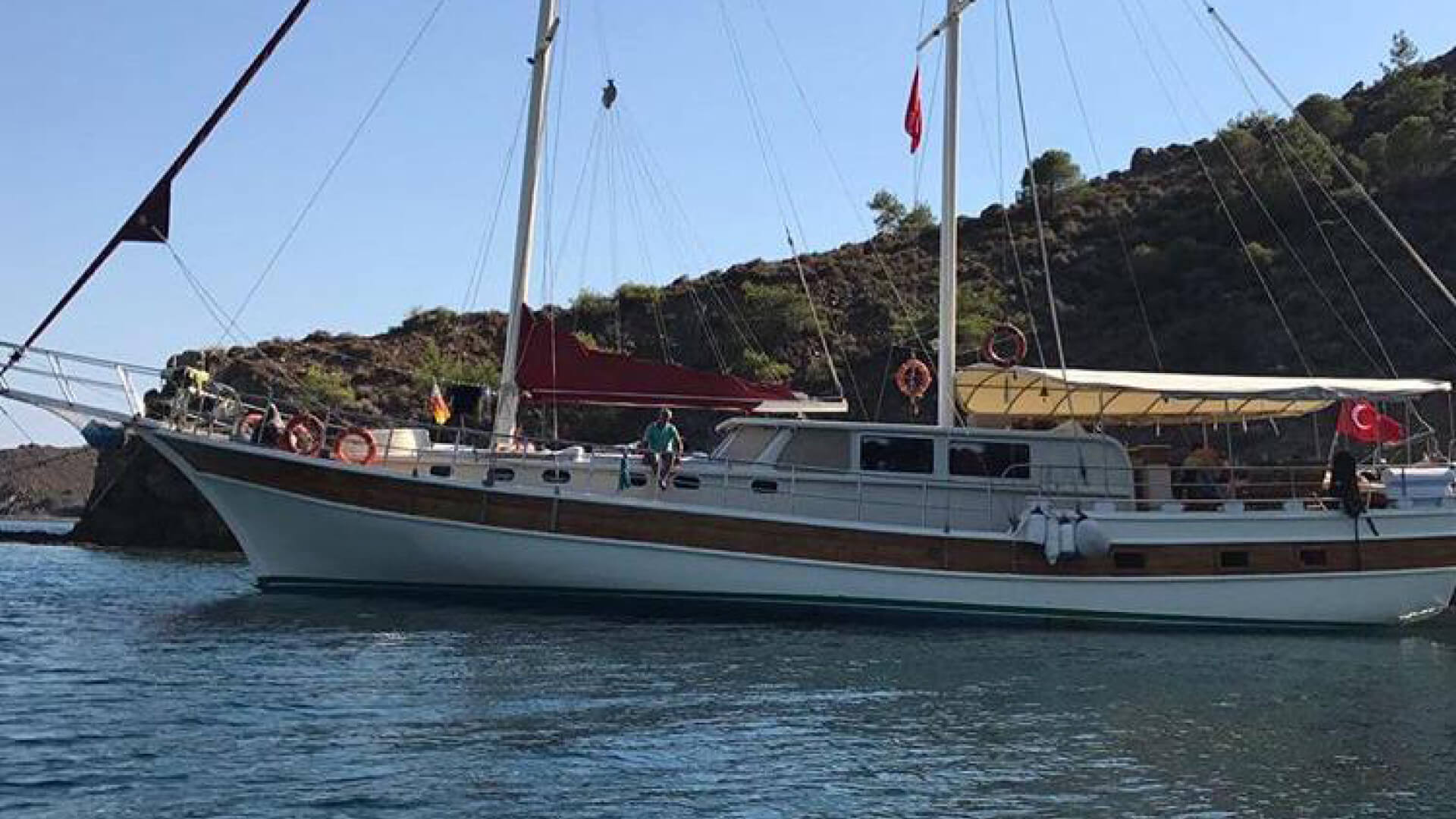 Tekne Tatili Mavi Yolculuk Lux Gulet 6 Kabin 24 Metre