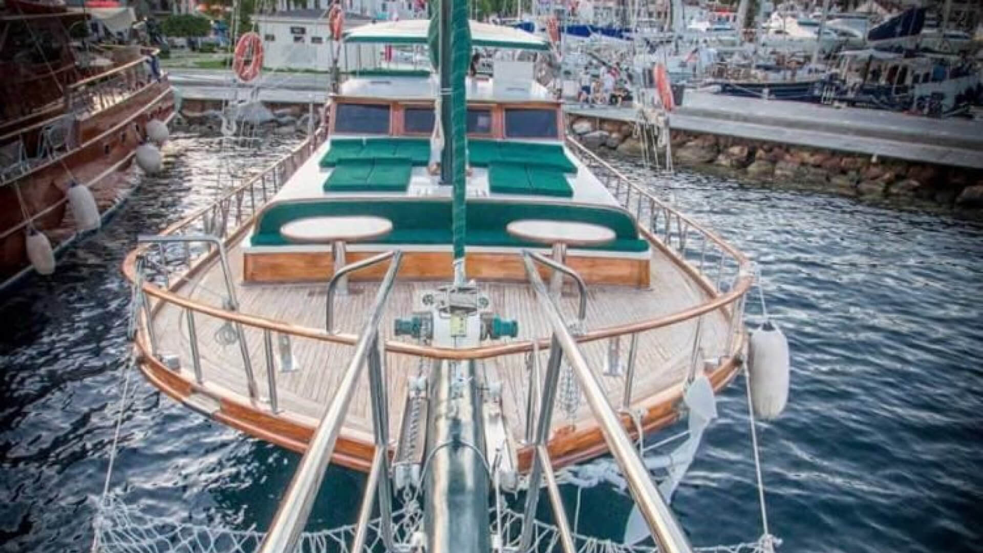 Mavi Yolculuk Özel Kiralık Gulet Lux 6 Kabin 24 Metre