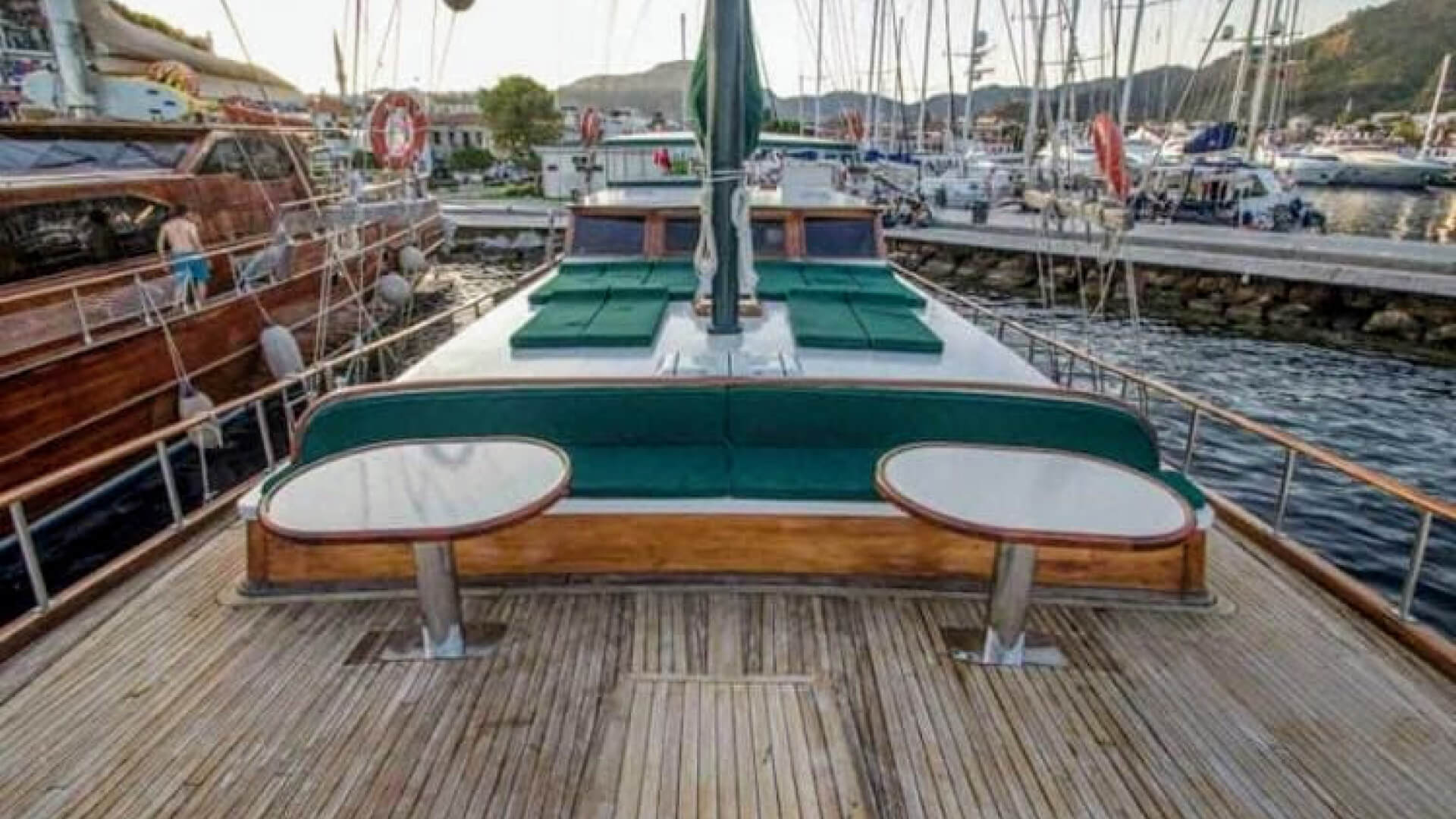 Mavi Yolculuk Özel Kiralık Gulet Lux 6 Kabin 24 Metre