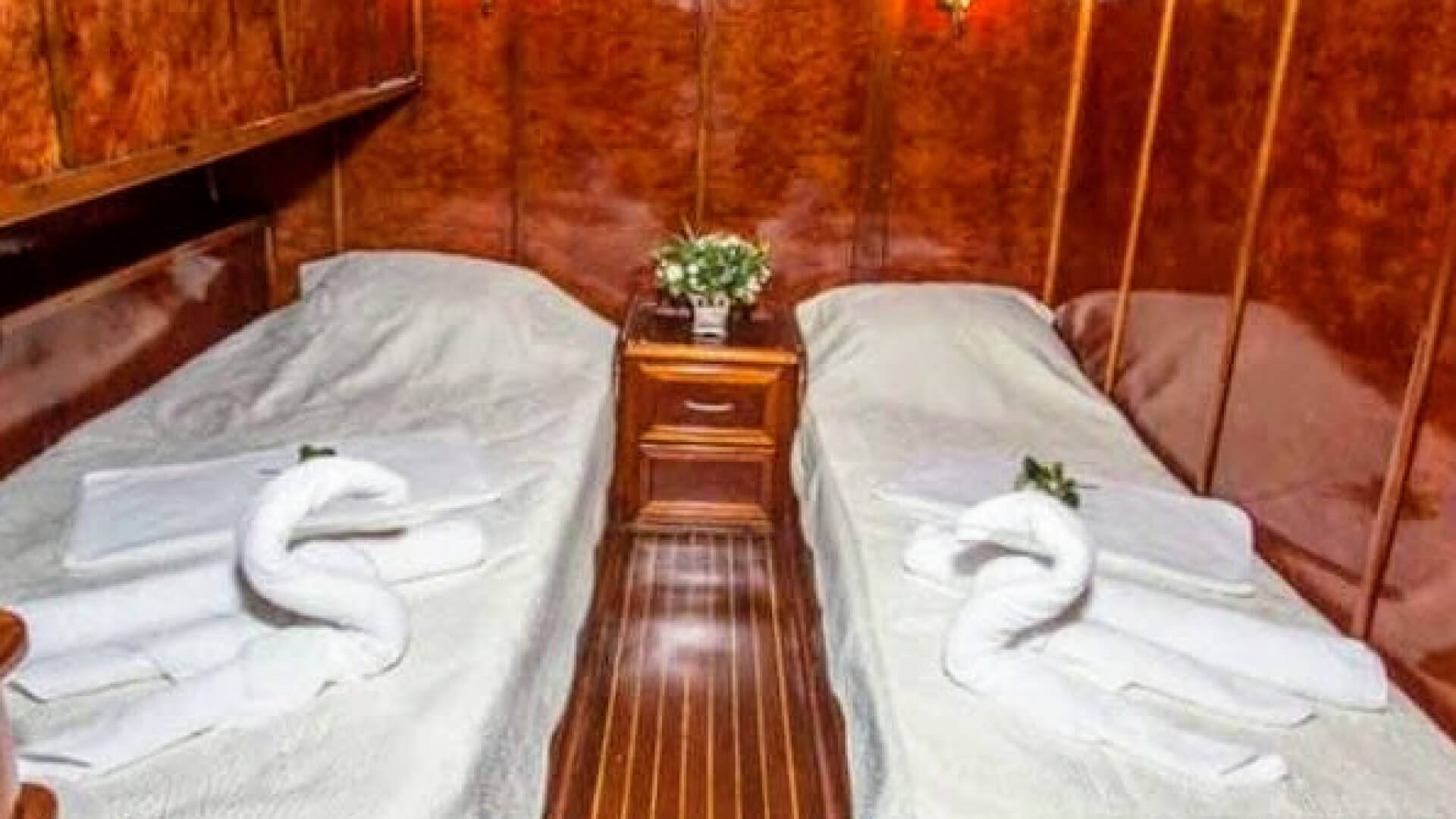 Mavi Yolculuk Özel Kiralık Gulet Lux 6 Kabin 24 Metre