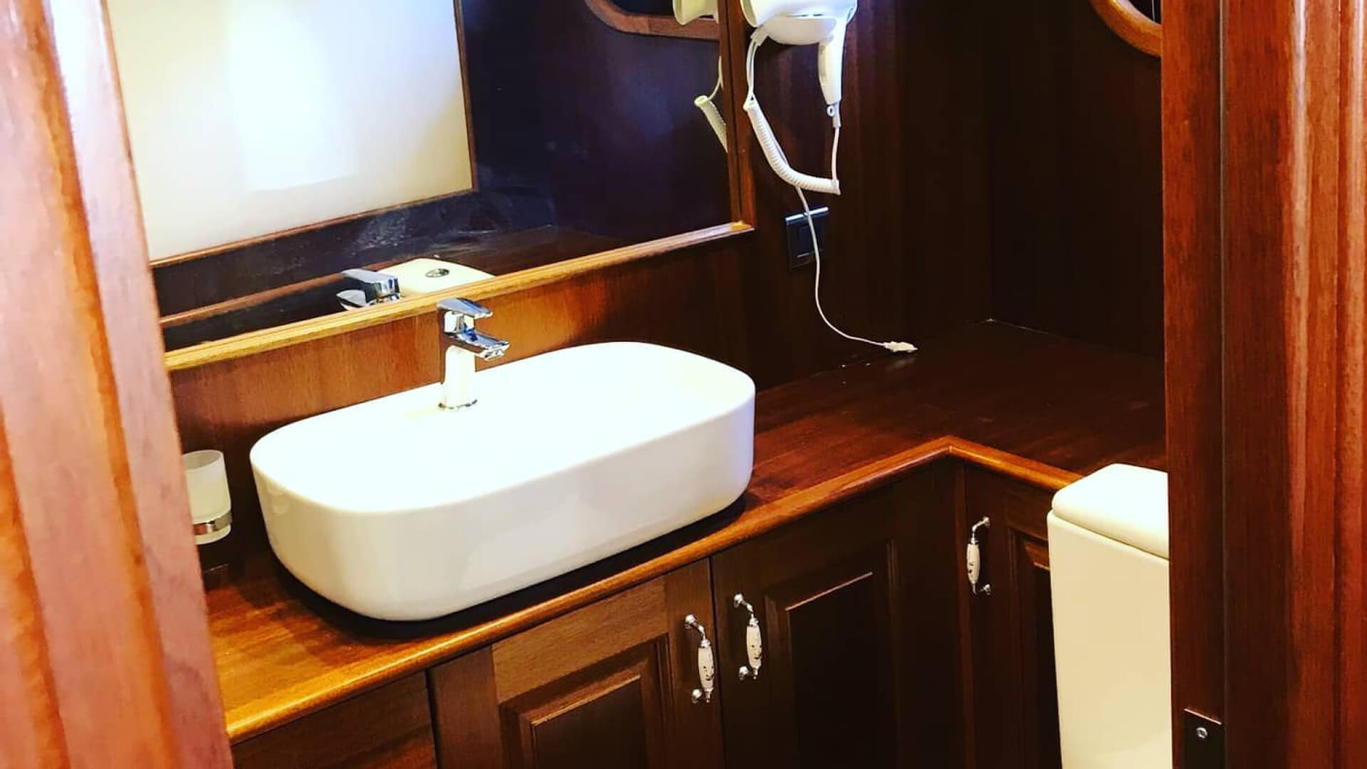 Bozburun Delux Konaklamalı Kiralık Gulet 6 Kabin 34 Metre