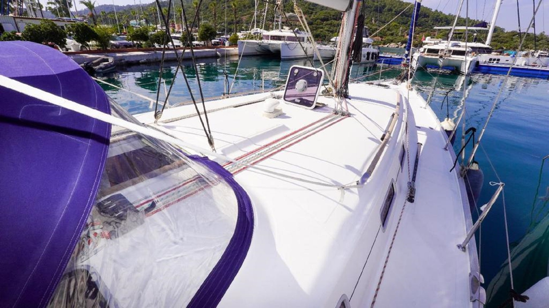 Kiralık Beneteau Cyclades 43.4 Yelkenli 2007 Model 14 Metre