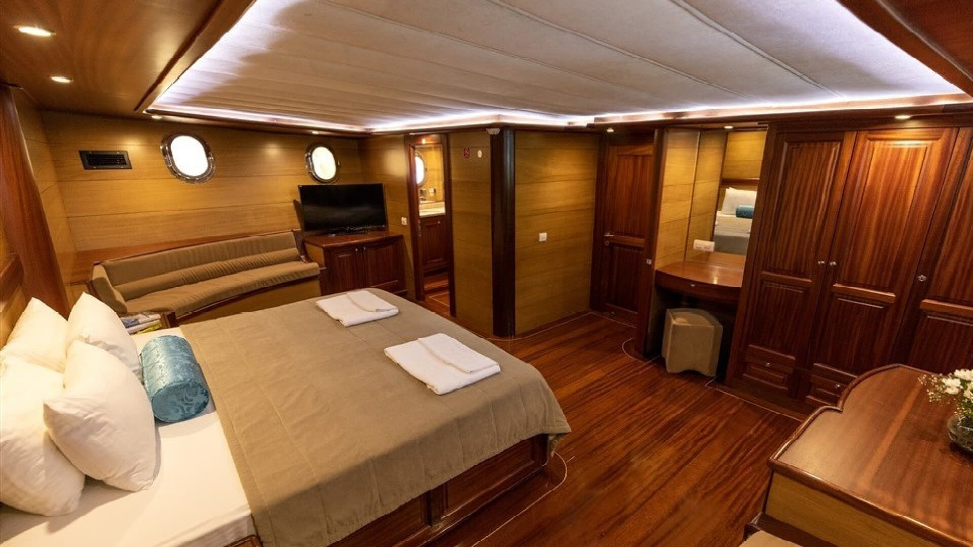 Fethiye Delux Gulet 5 Kabin 30 Metre