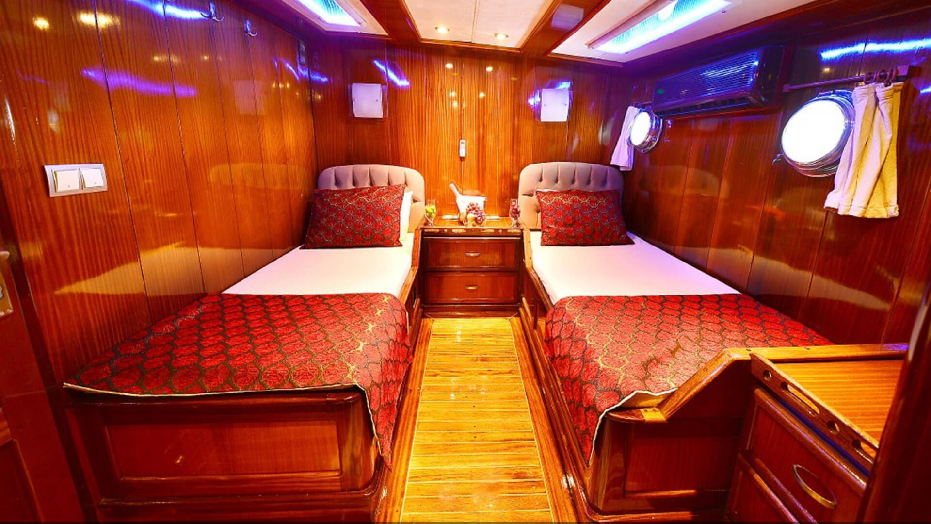 Fethiye Delux Gulet 8 Kabin 34 Metre