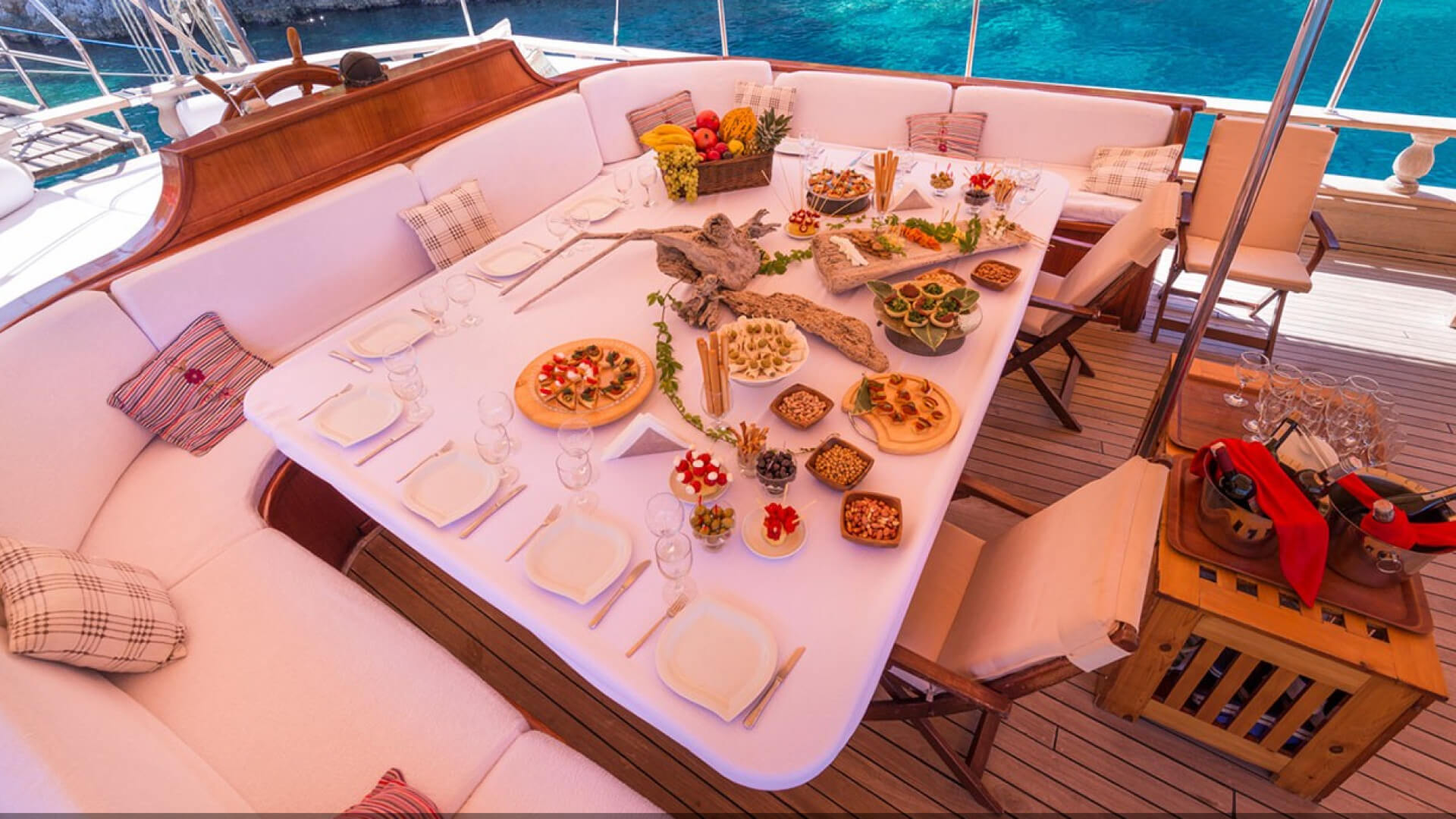 Fethiye Delux Gulet 8 Kabin 34 Metre