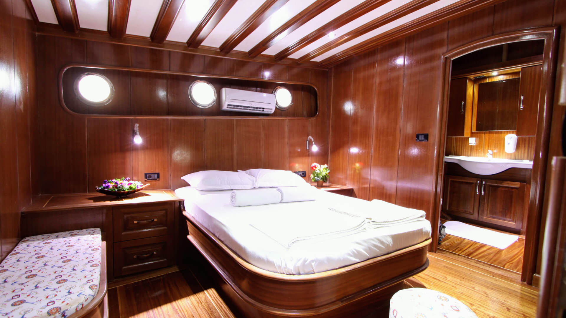 Fethiye Delux Gulet 10 Kabin 40 Metre