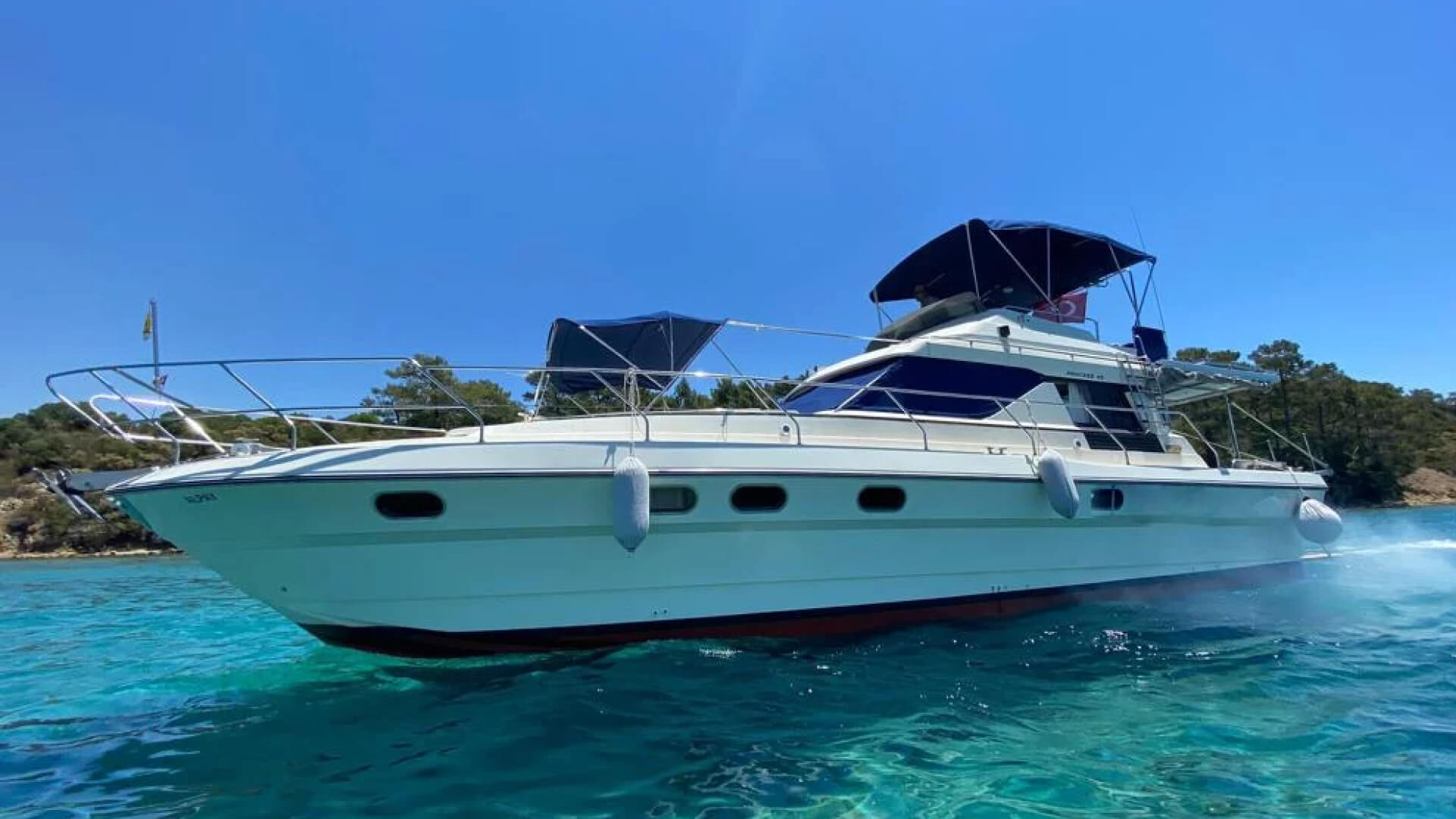 Fethiye Delux Motoryat Prencess 45 2 Kabin 14 Metre