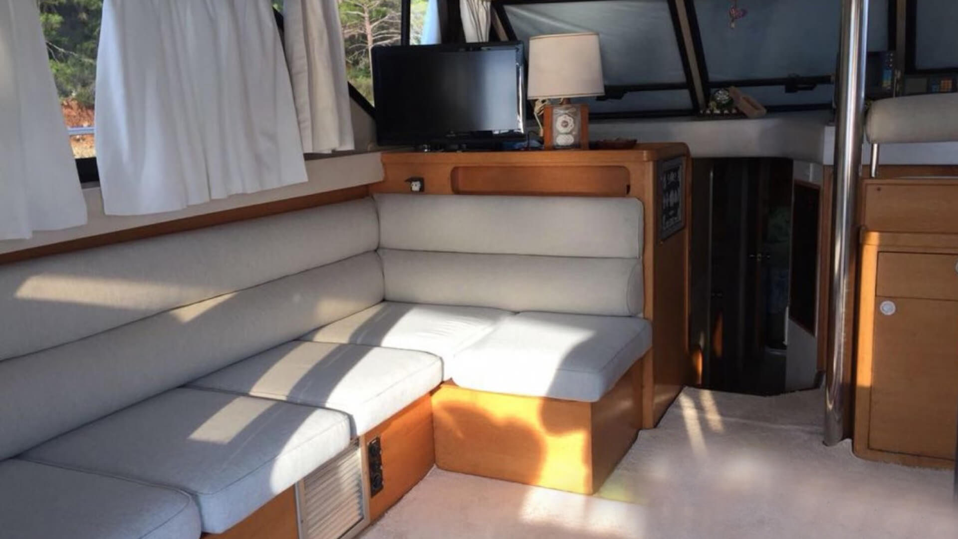 Fethiye Delux Motoryat Prencess 45 2 Kabin 14 Metre