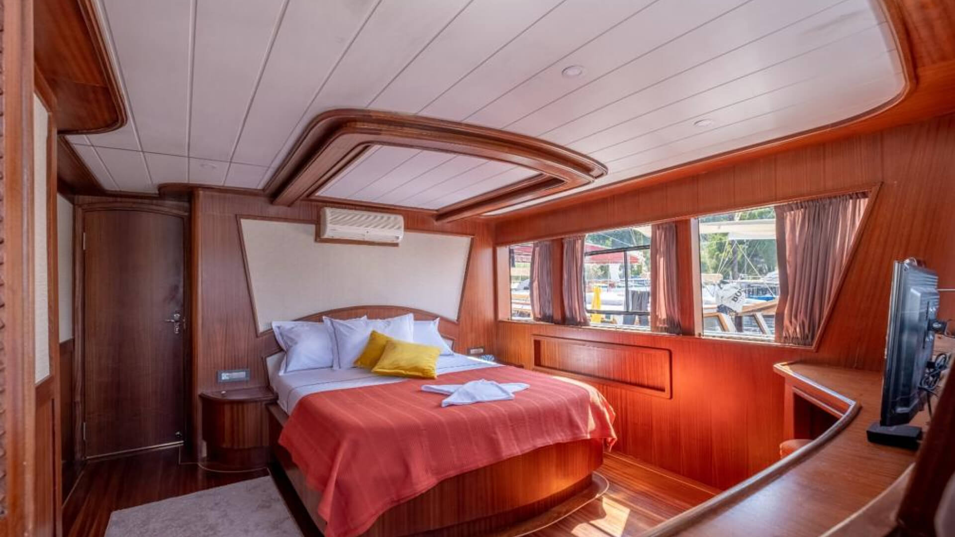 Fethiye Delux Trawler 4 Kabin 24 Metre