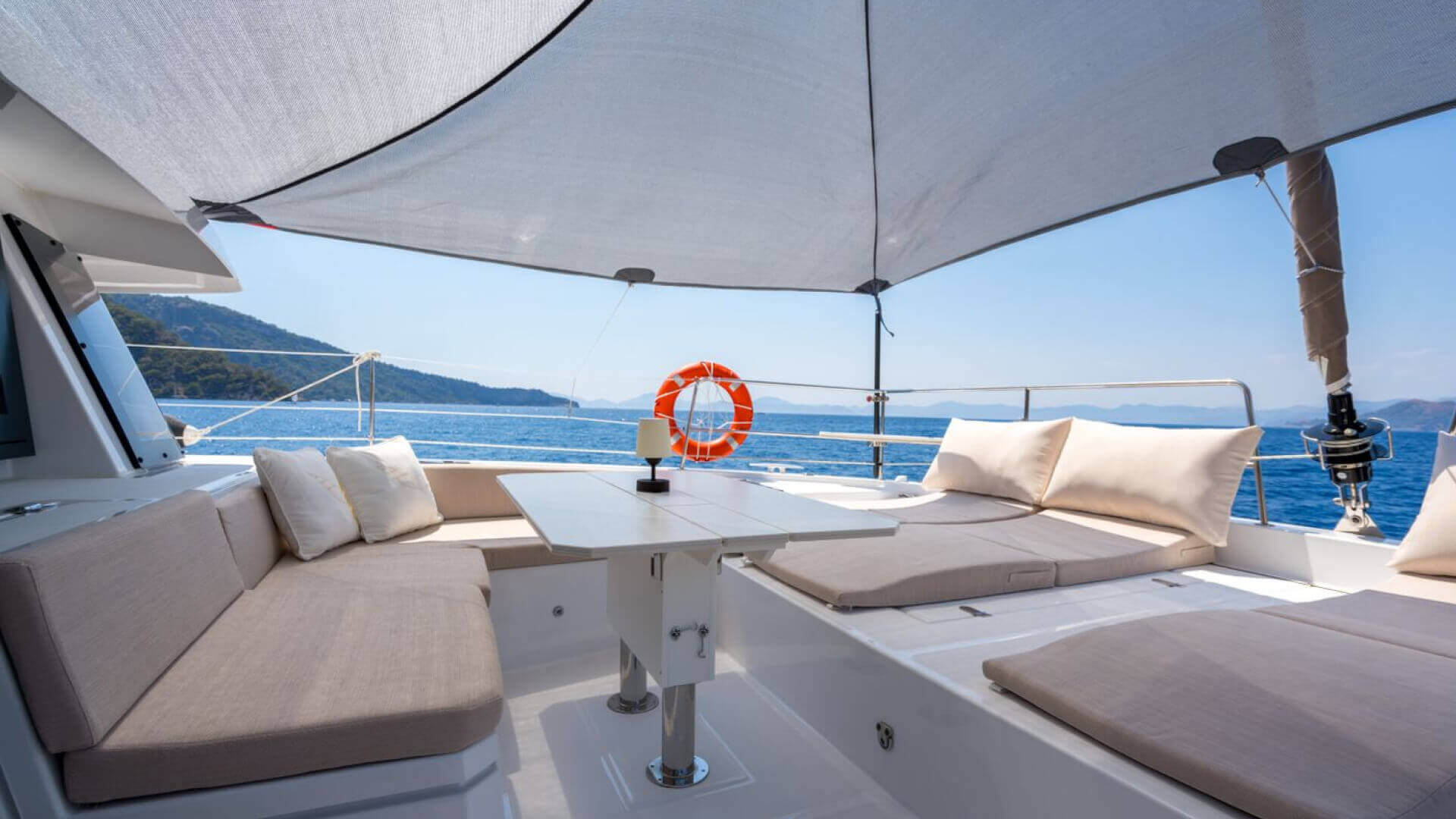 Fethiye Delux Katamaran Bali 4.6 - 4 Kabin 14 Metre