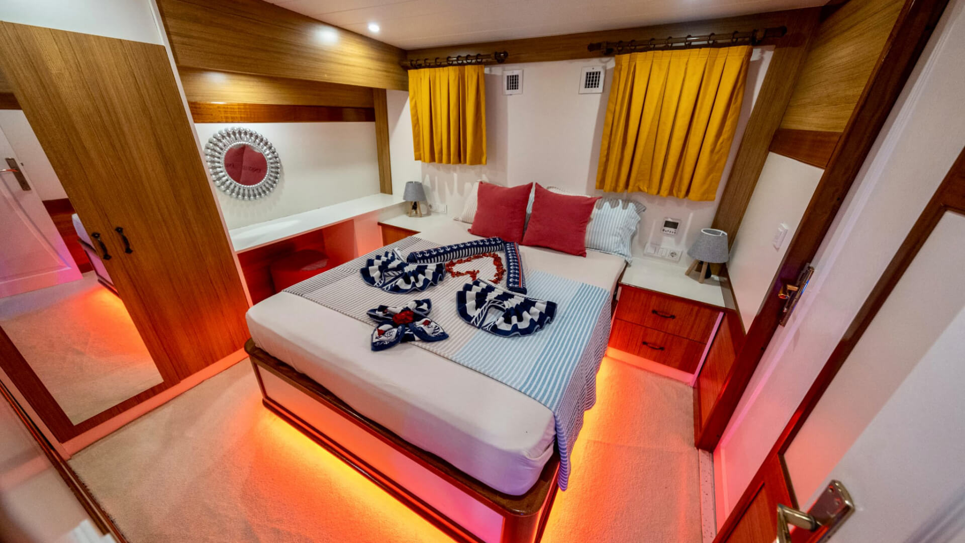 Konaklamalı Tekne Tatili Fethiye Lux Gulet 6 Kabin 24 Metre