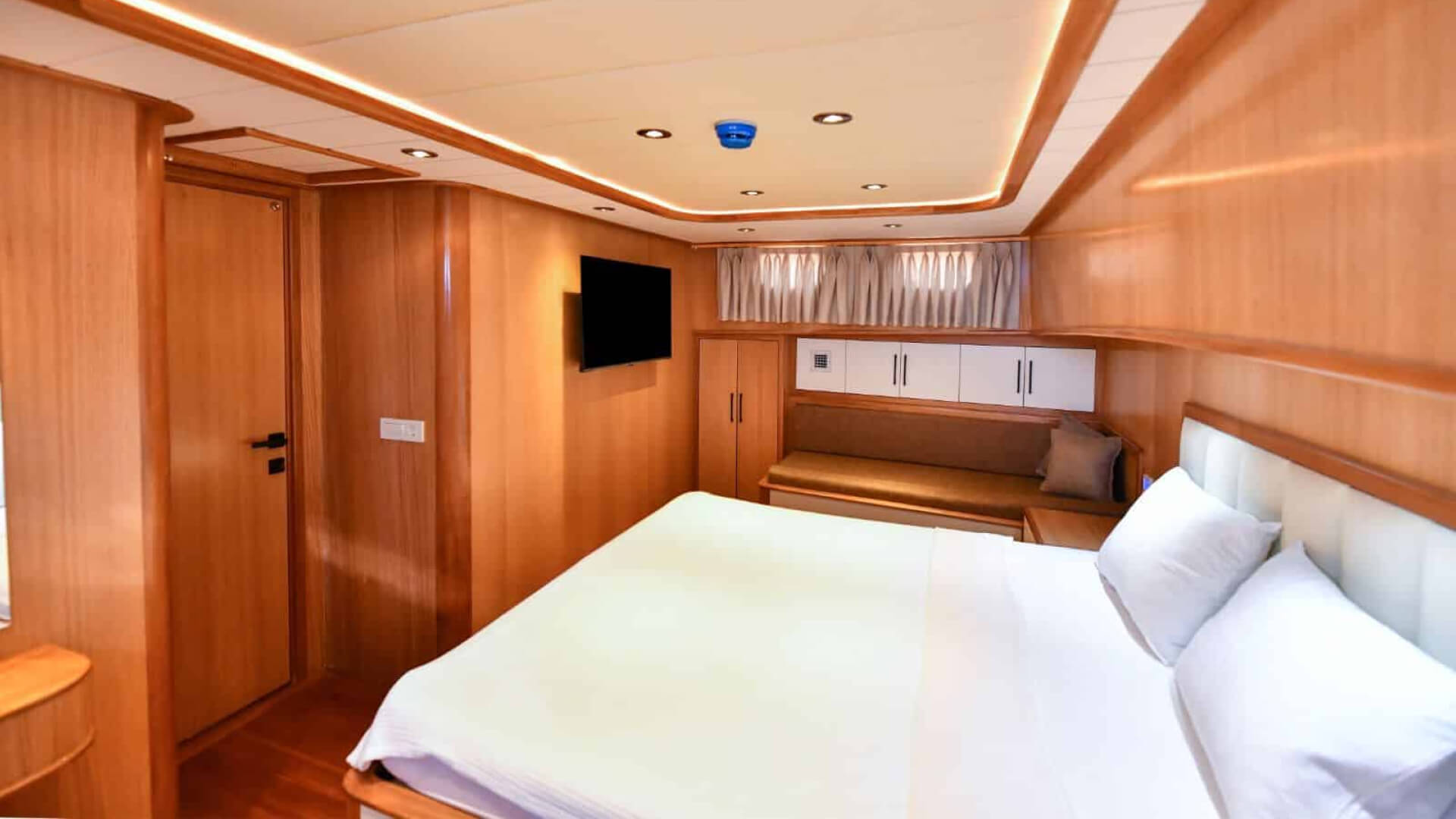 Fethiye Göcek Mavi Tur Delux Gulet 5 Kabin 24 Metre