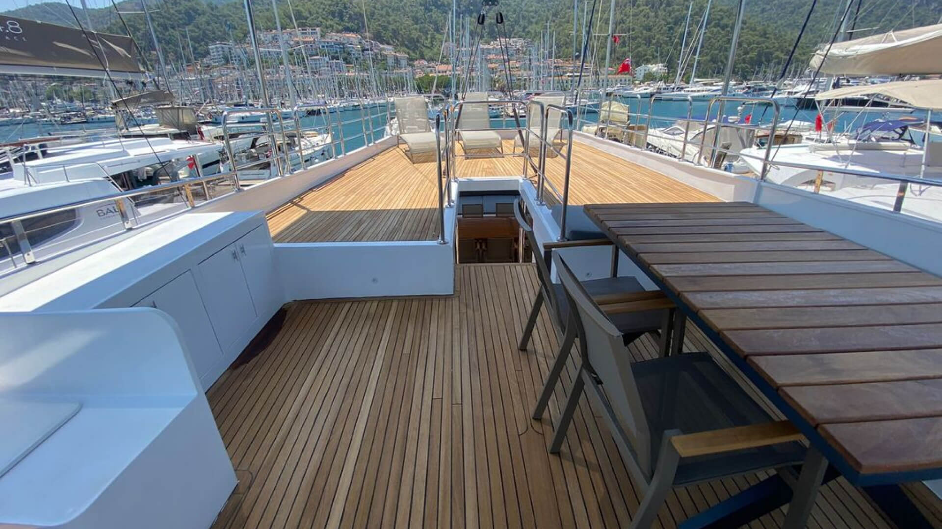 Fethiye Delux Trawler ile Mavi Tur Deneyimi 5 Kabin 25 Metre