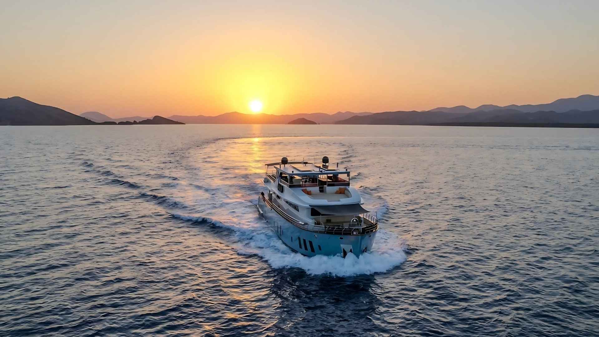 Delux Trawler Tekne Turu 4 Kabin