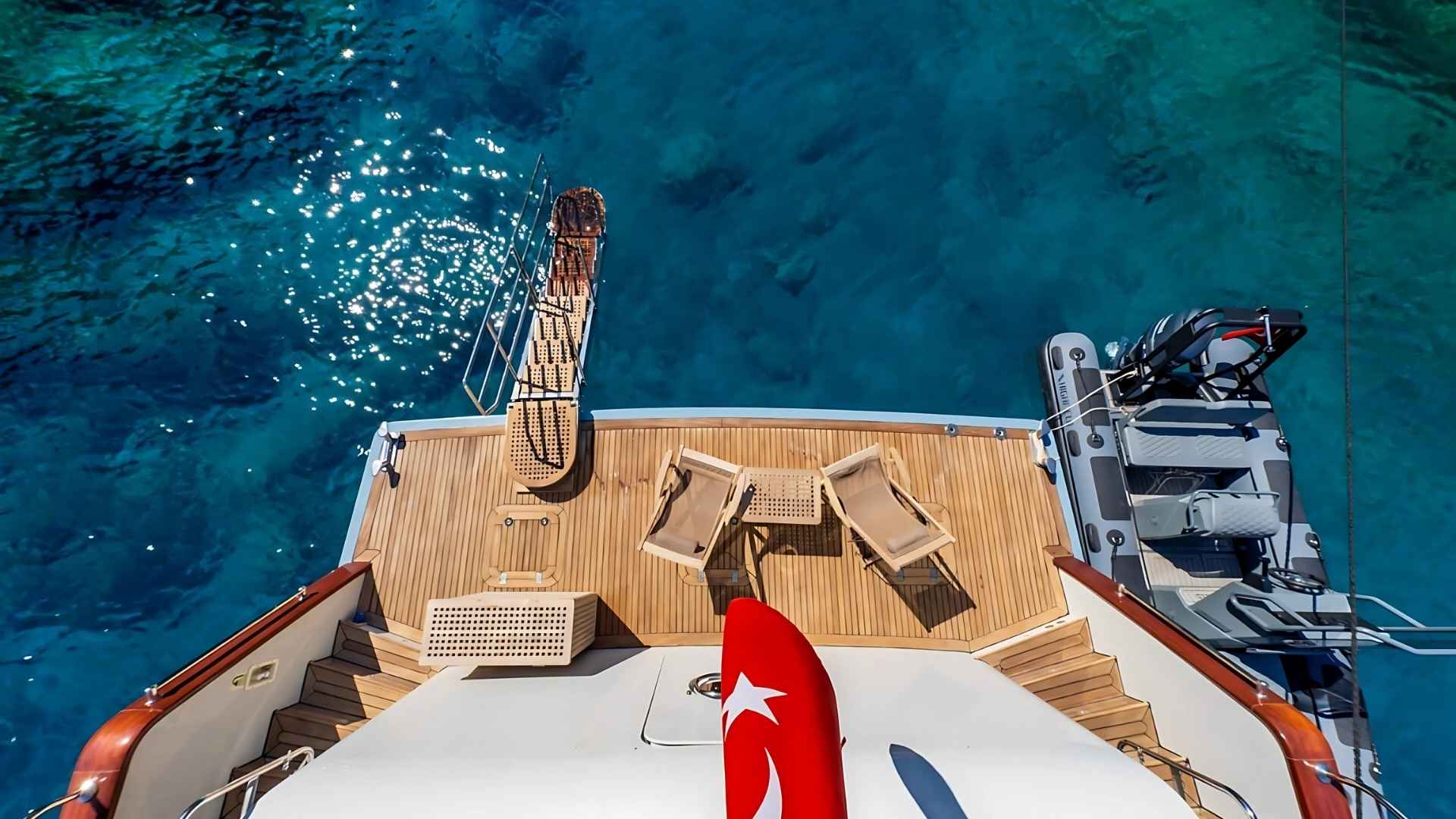 Delux Trawler Tekne Turu 4 Kabin
