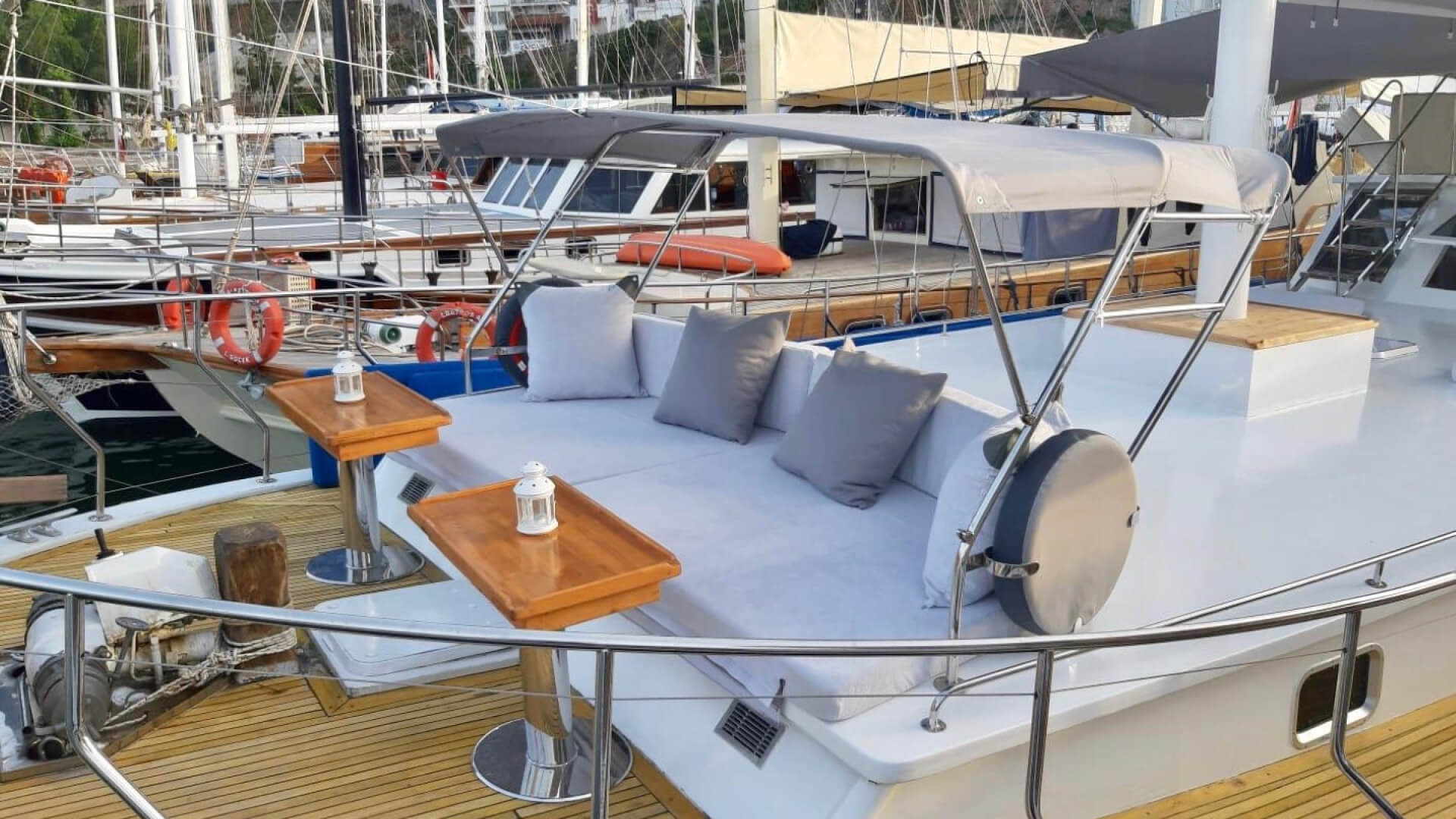 Standart Plus Gulet Tekne 8 Kabin 26 Metre
