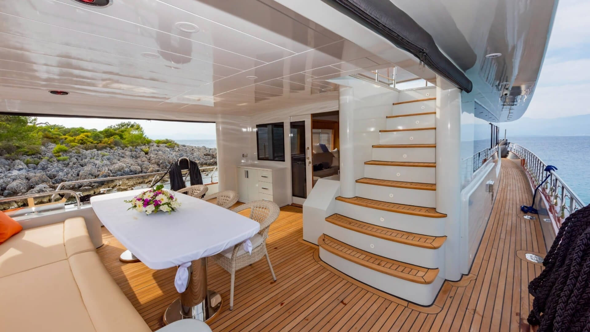Lux Trawler Kiralama 5 Kabin 26 Metre